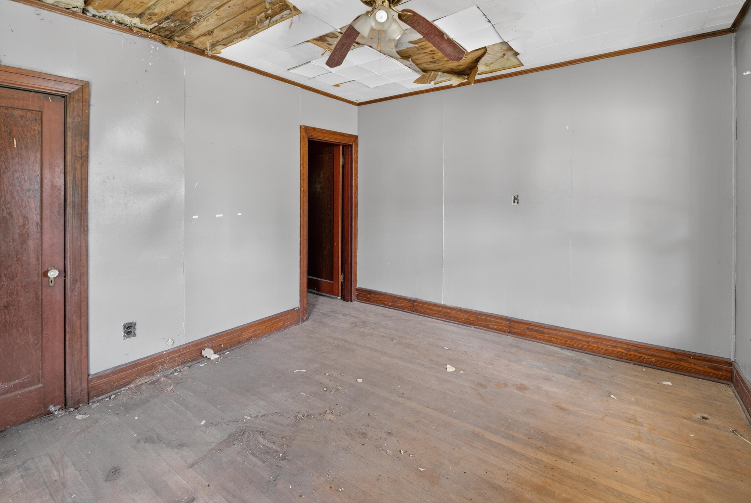 200 W 12th Street Property Photo 17