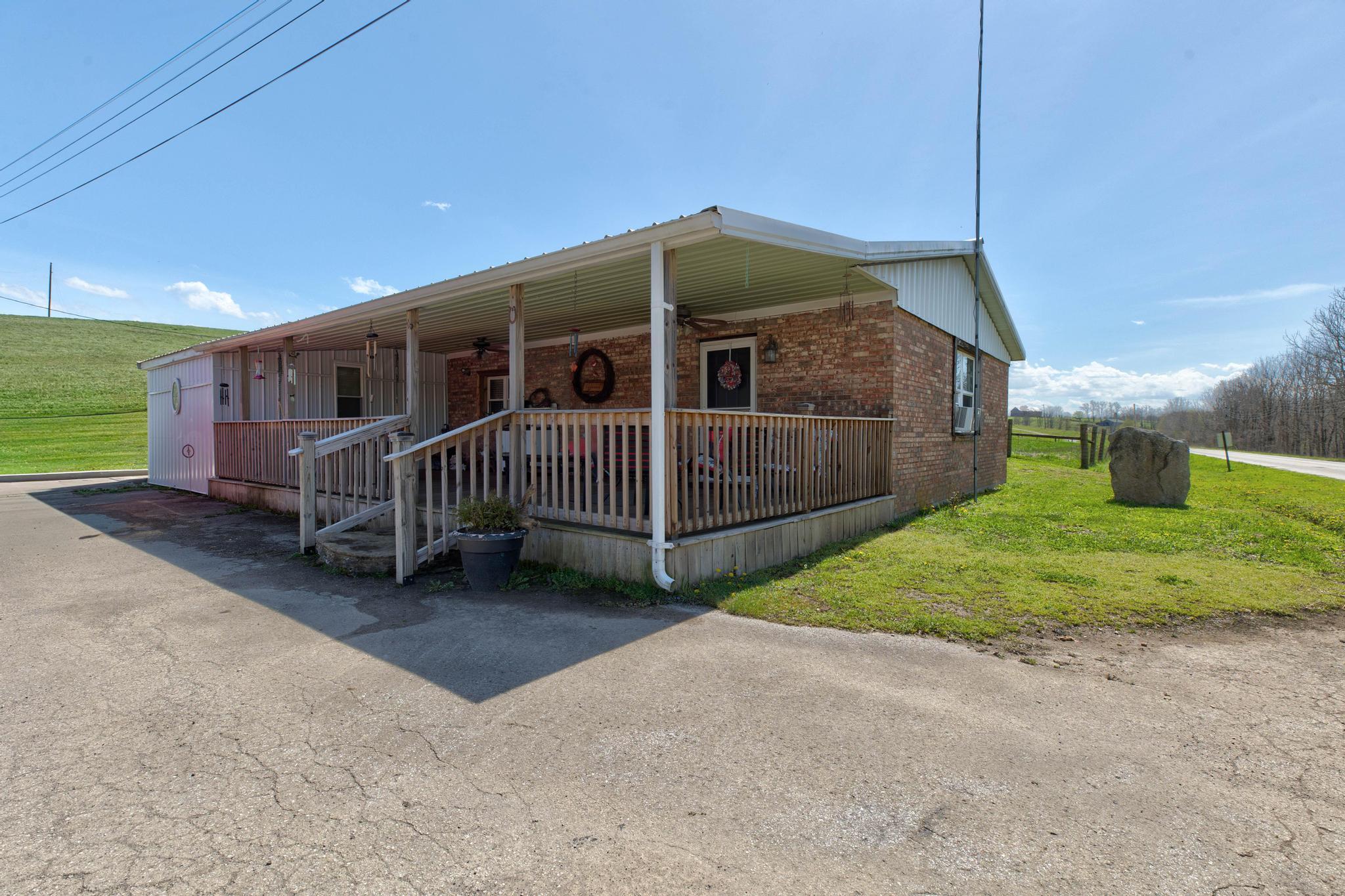1376 S Highway 11 Property Photo 2