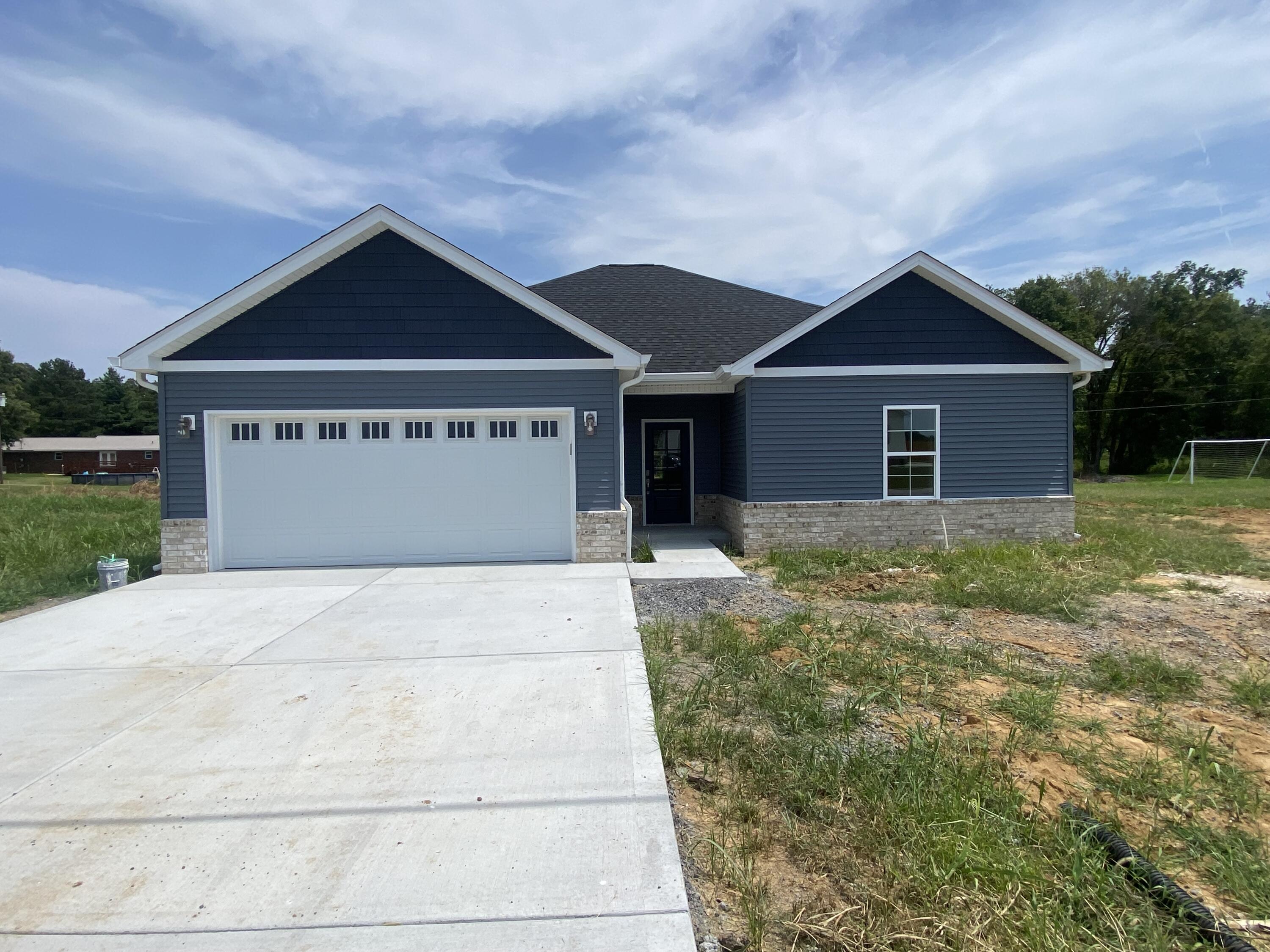 36 Fieldstone Circle Property Photo 2