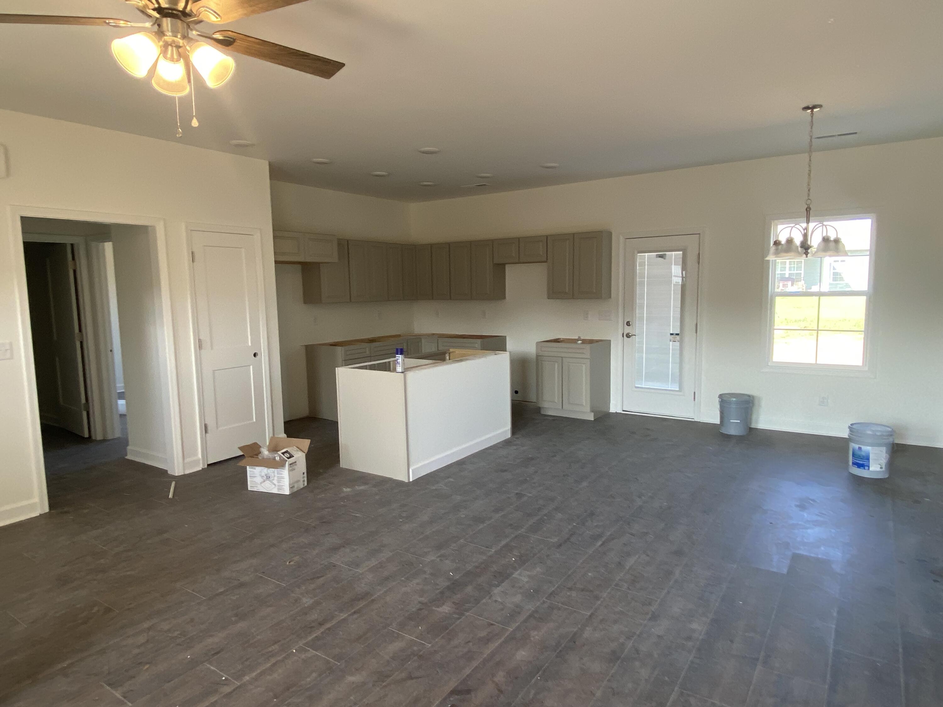 37 Fieldstone Circle Property Photo 5