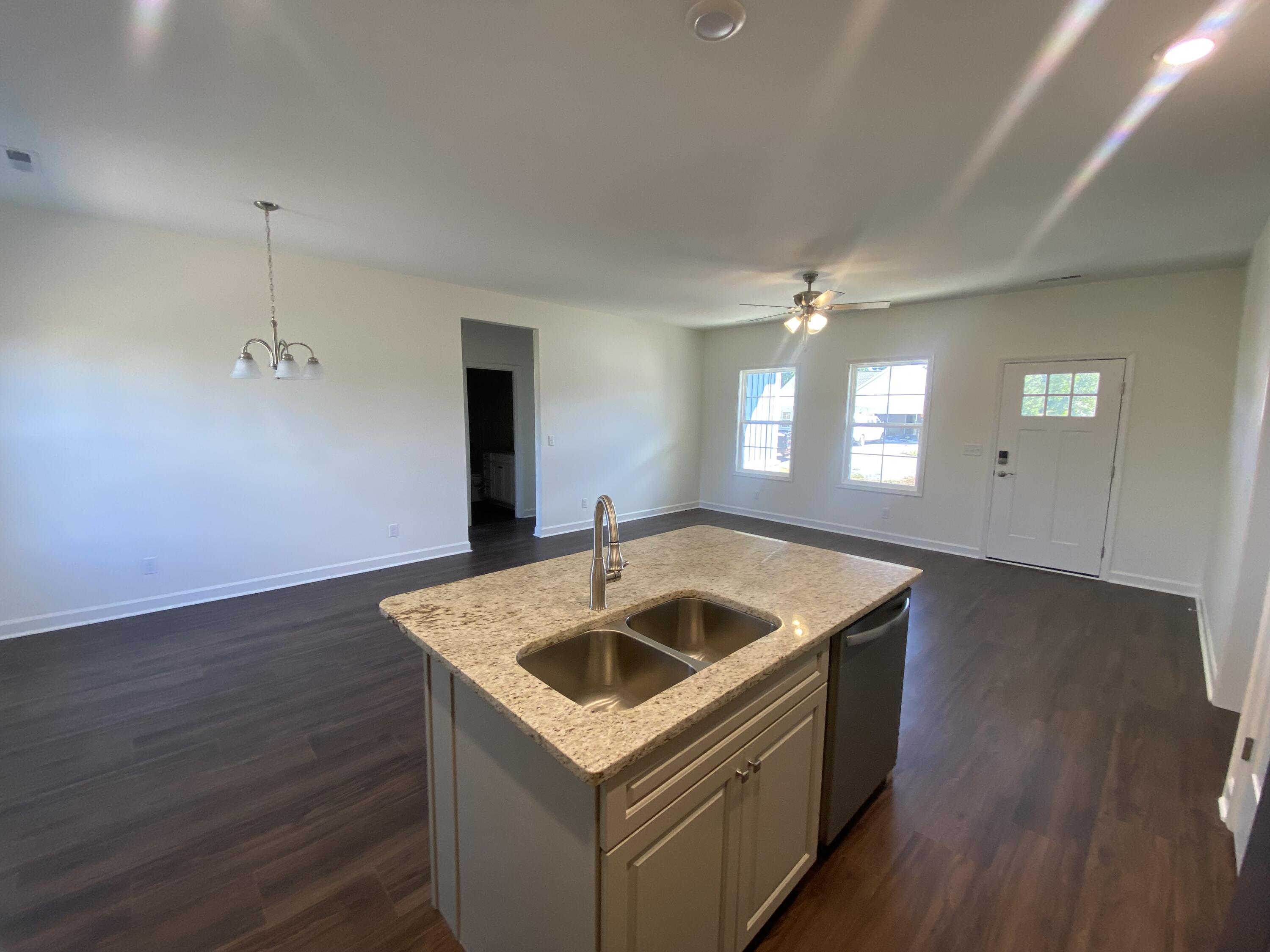 37 Fieldstone Circle Property Photo 18