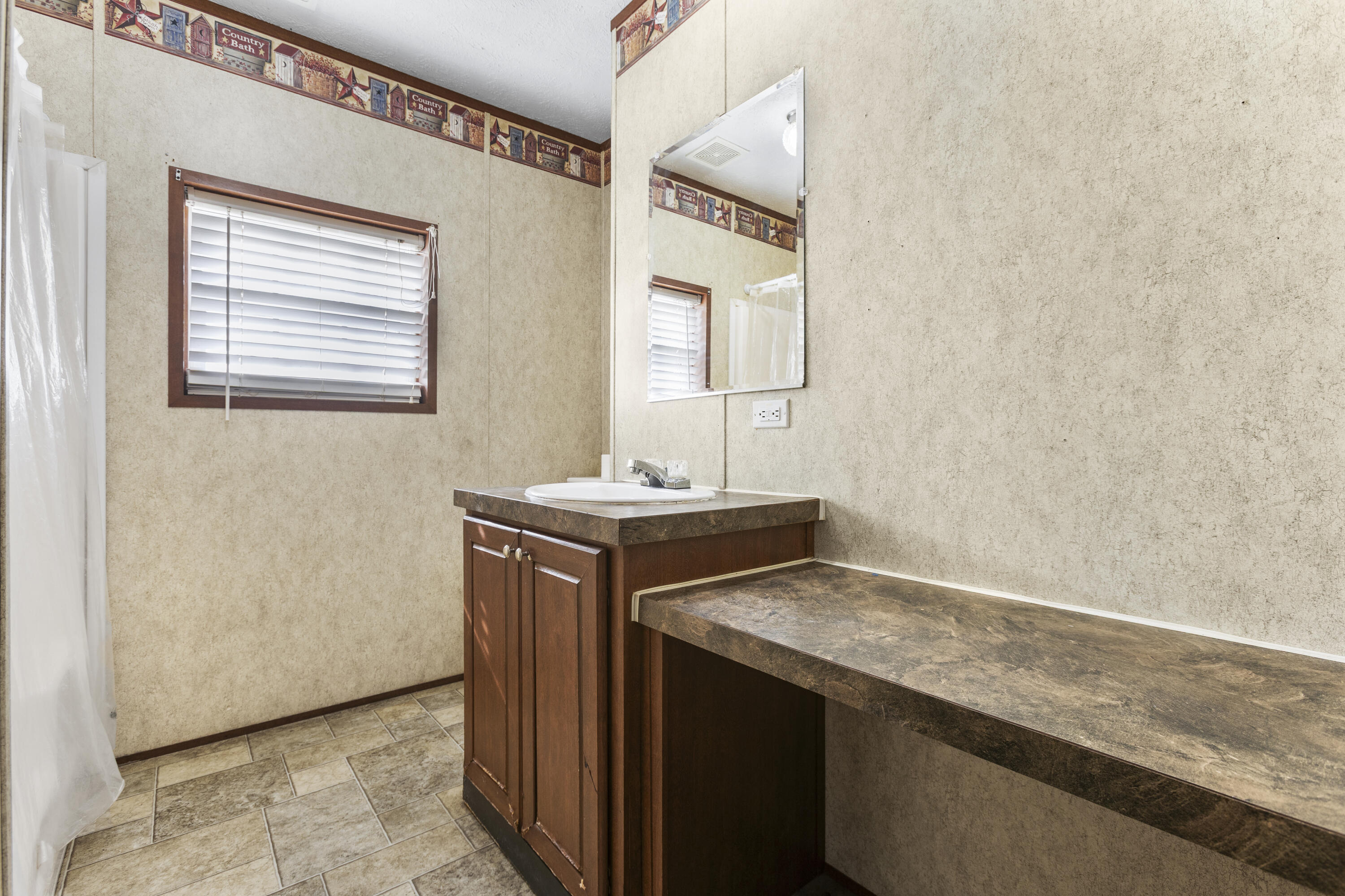 14931 Us-460 Property Photo 36