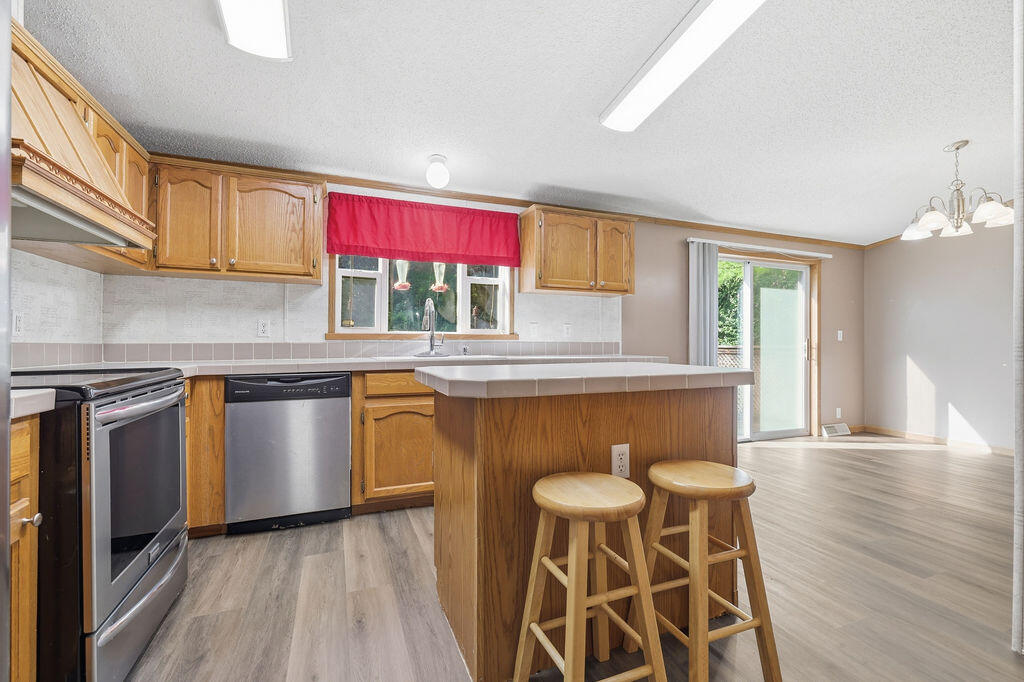 115 Sarah Cove Property Photo 6