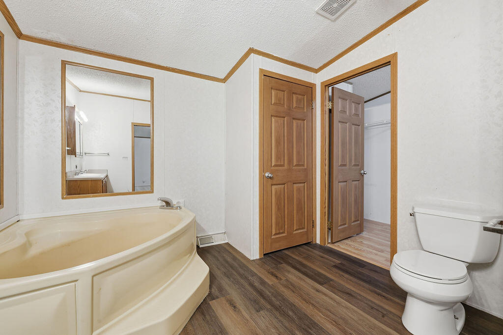 115 Sarah Cove Property Photo 13