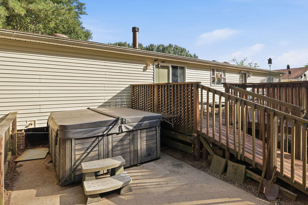 115 Sarah Cove Property Photo 25