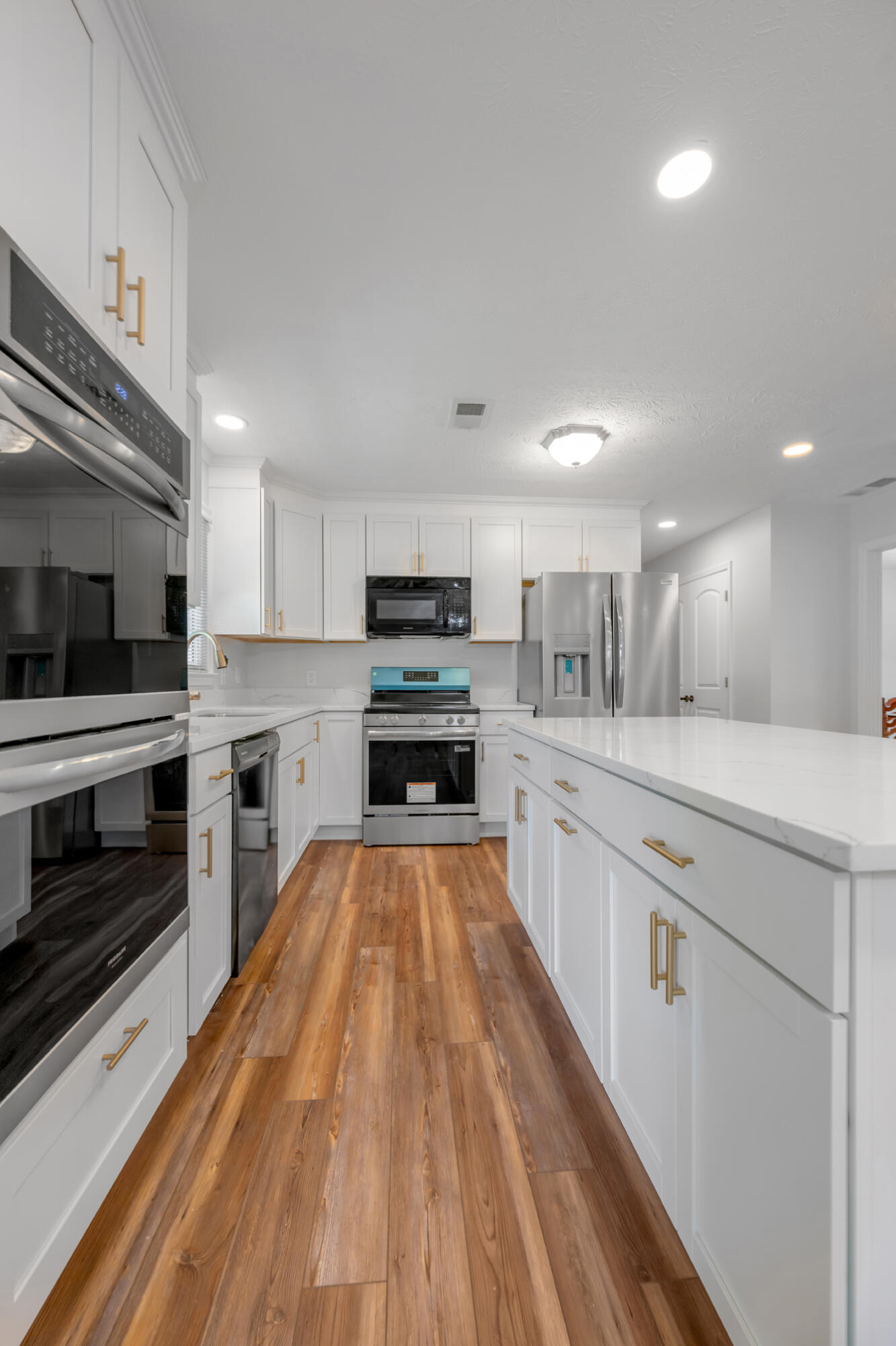 307 Beacon Hill Property Photo 13