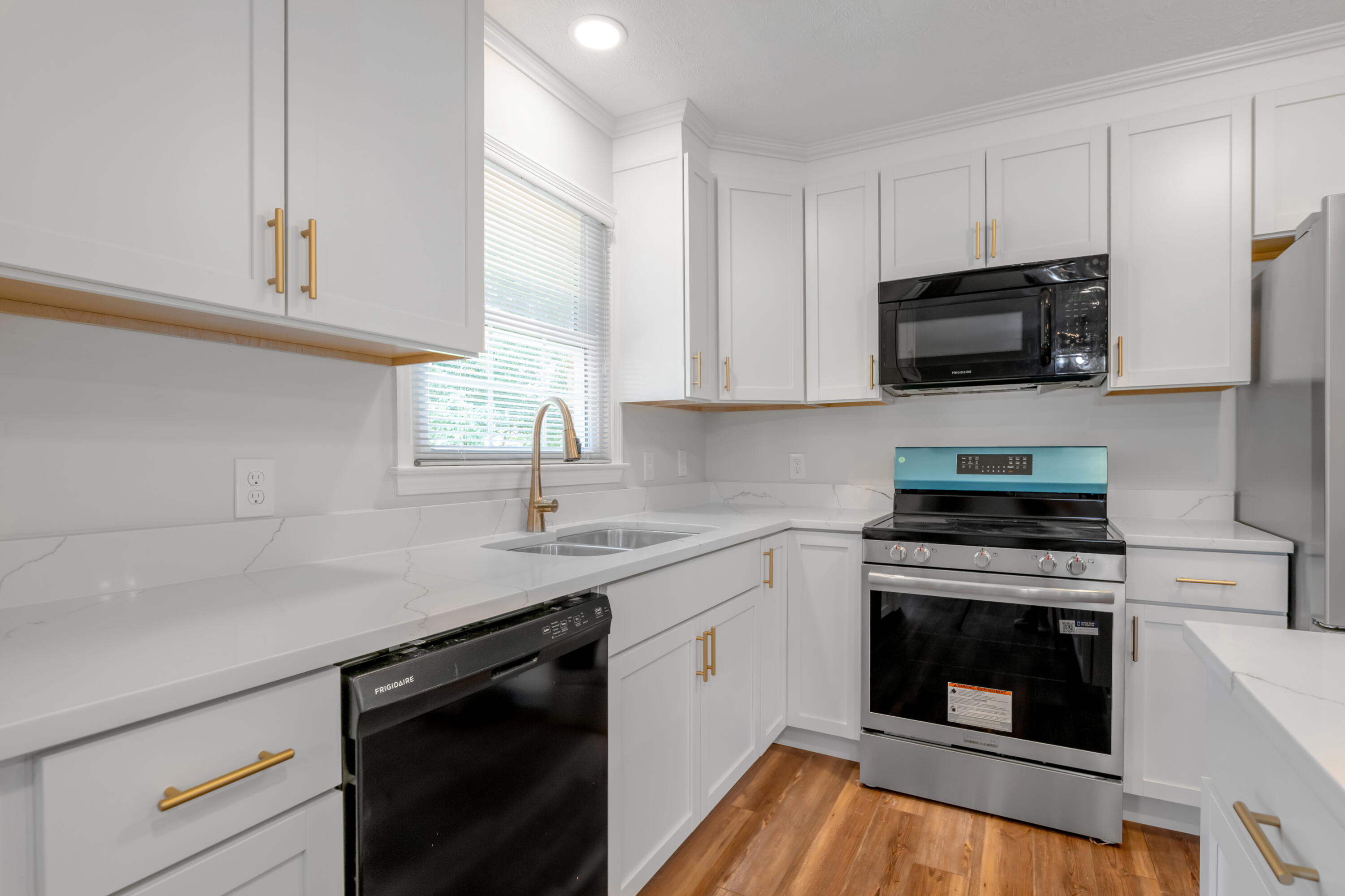 307 Beacon Hill Property Photo 14
