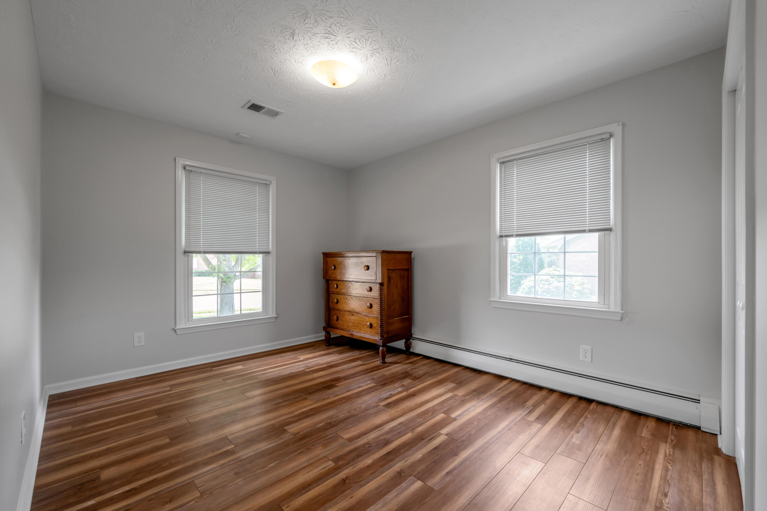307 Beacon Hill Property Photo 28