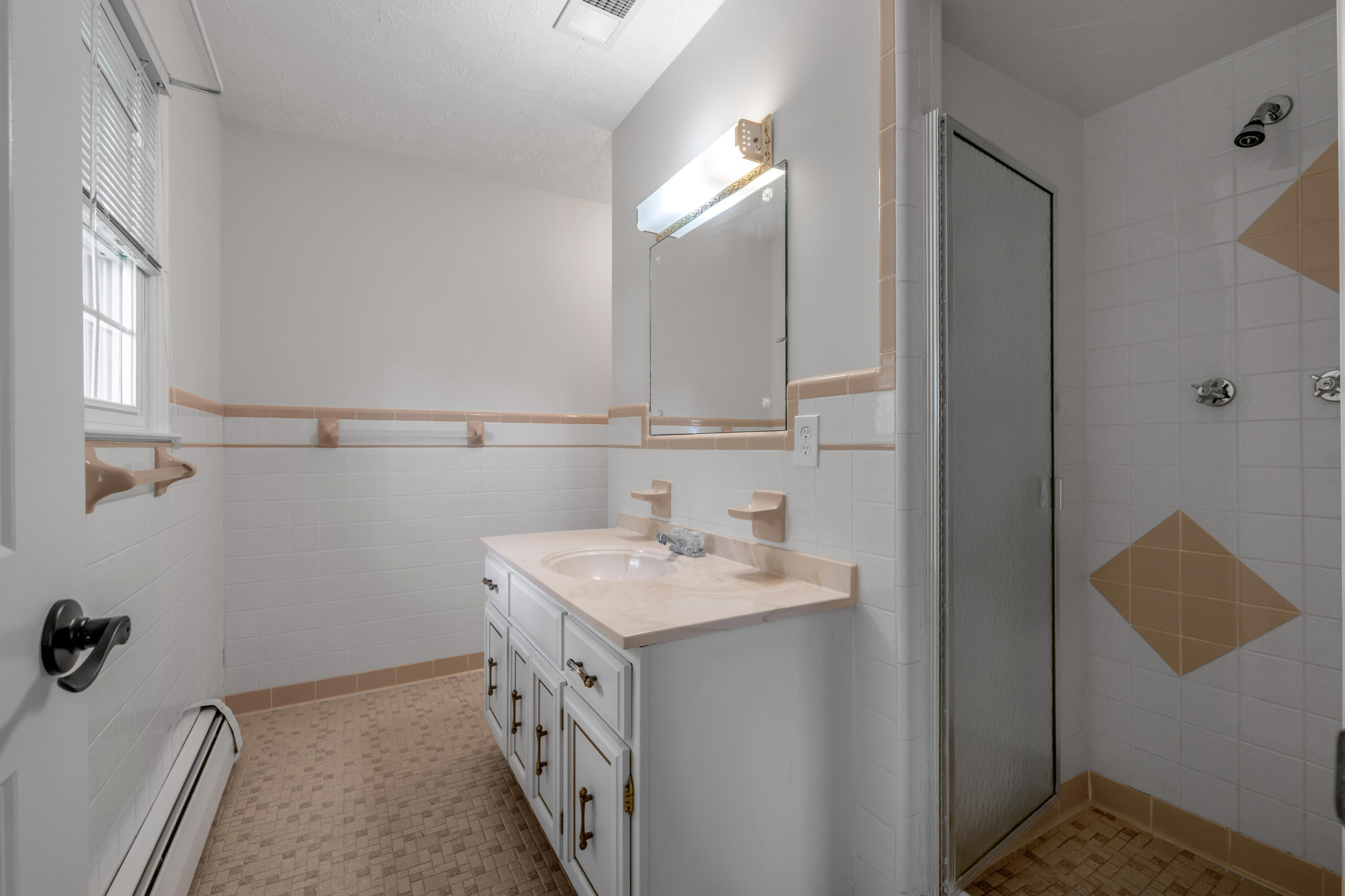307 Beacon Hill Property Photo 34