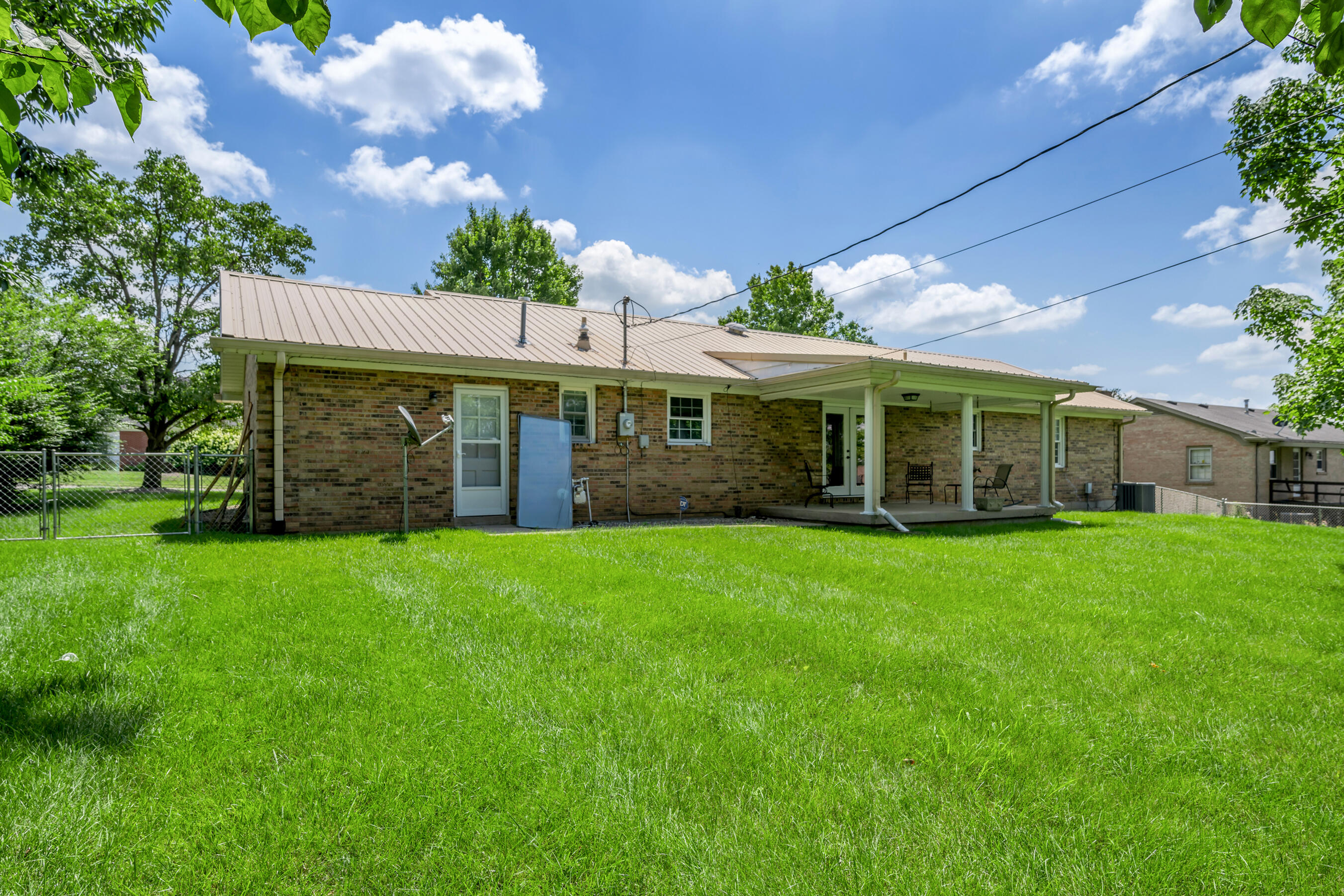 307 Beacon Hill Property Photo 42