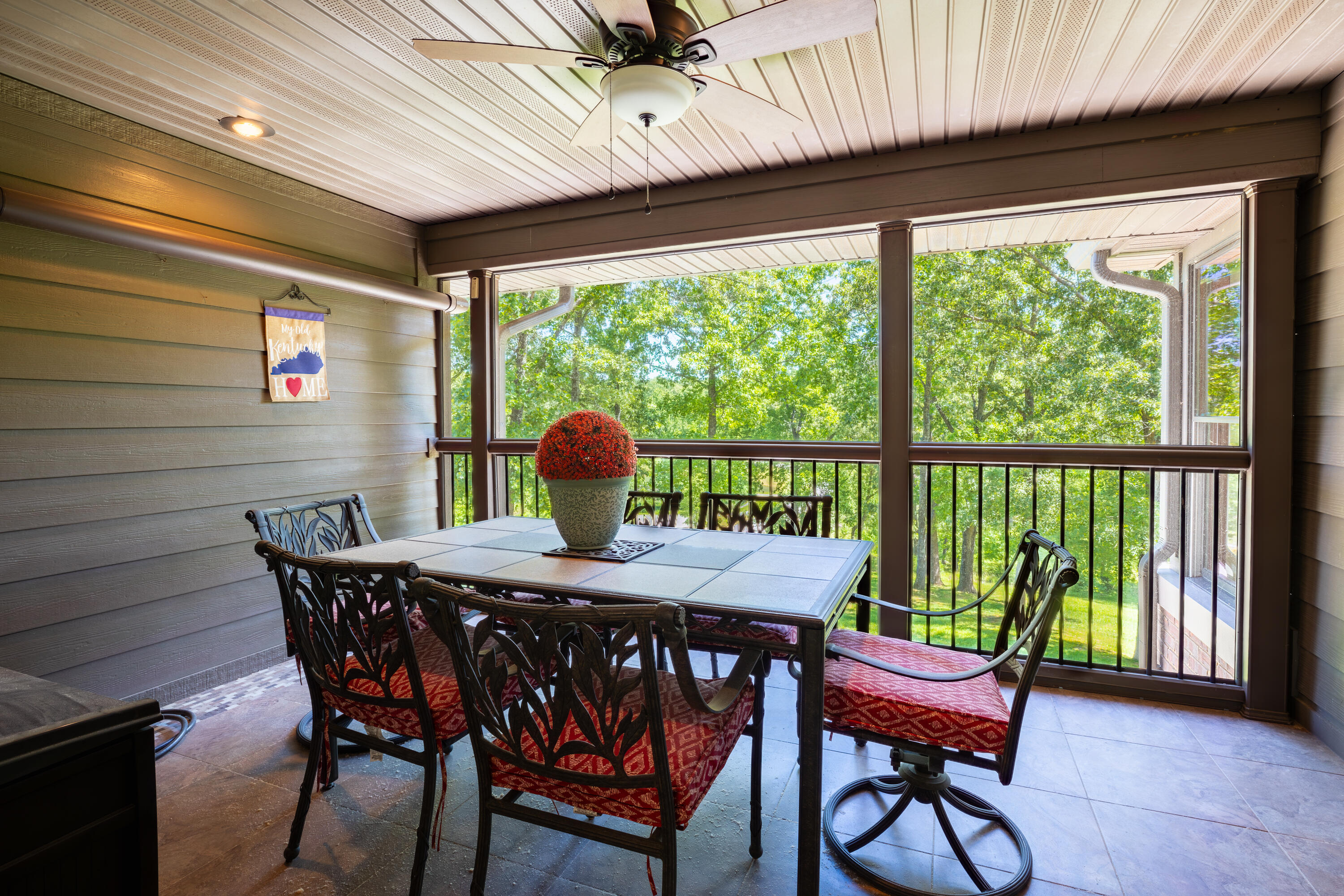 1091 Deepwood Drive Property Photo 8