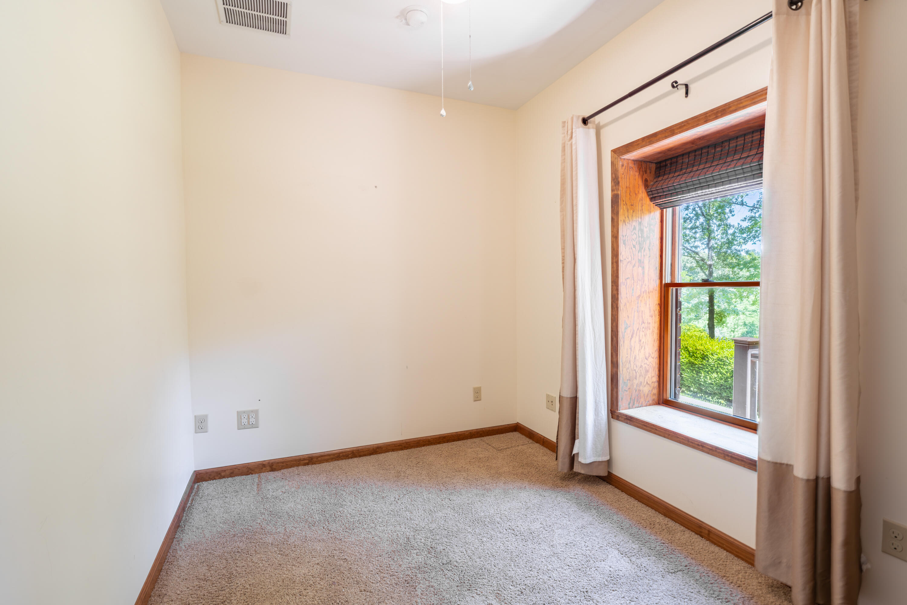 1091 Deepwood Drive Property Photo 37