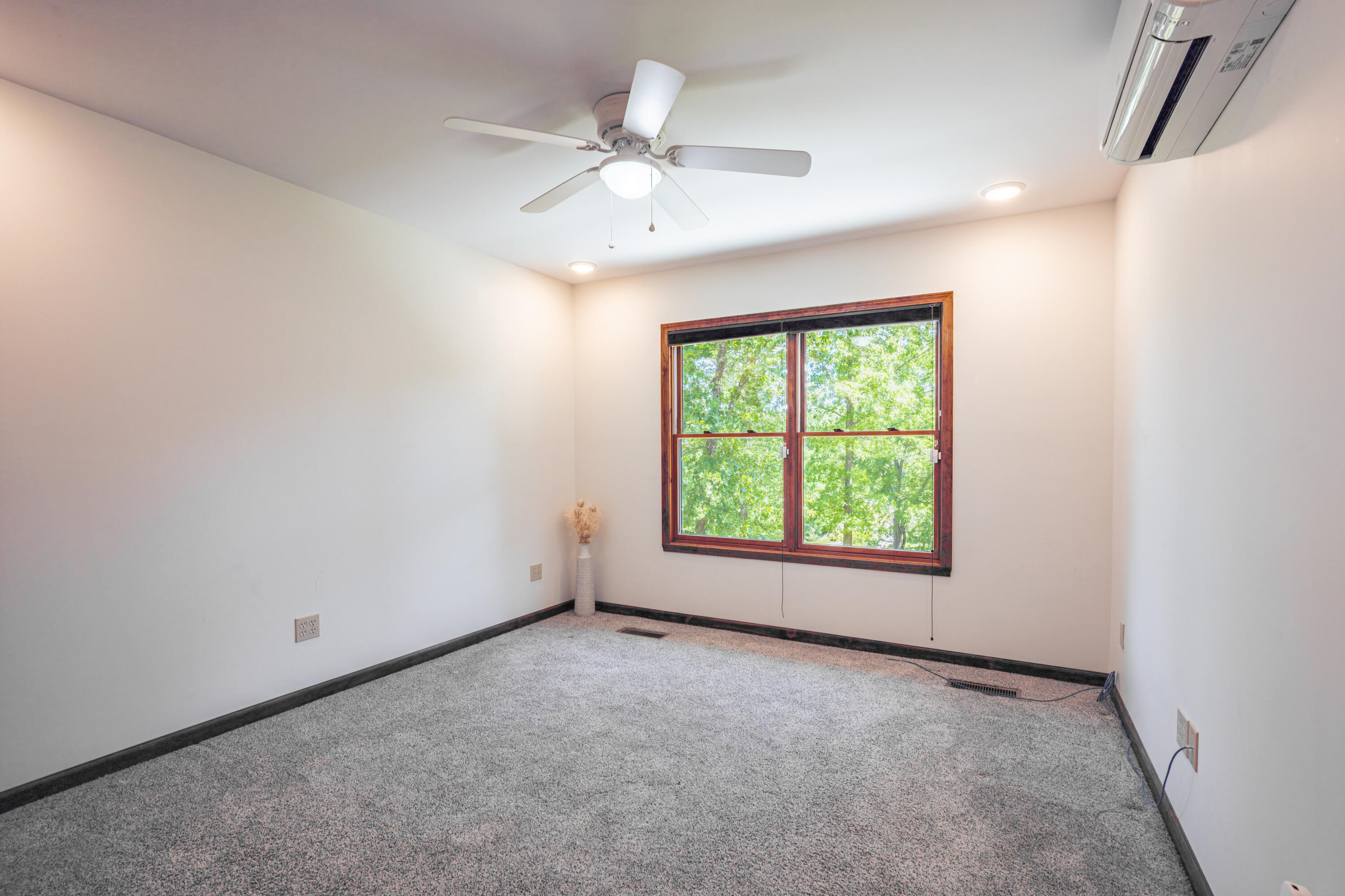 1091 Deepwood Drive Property Photo 43