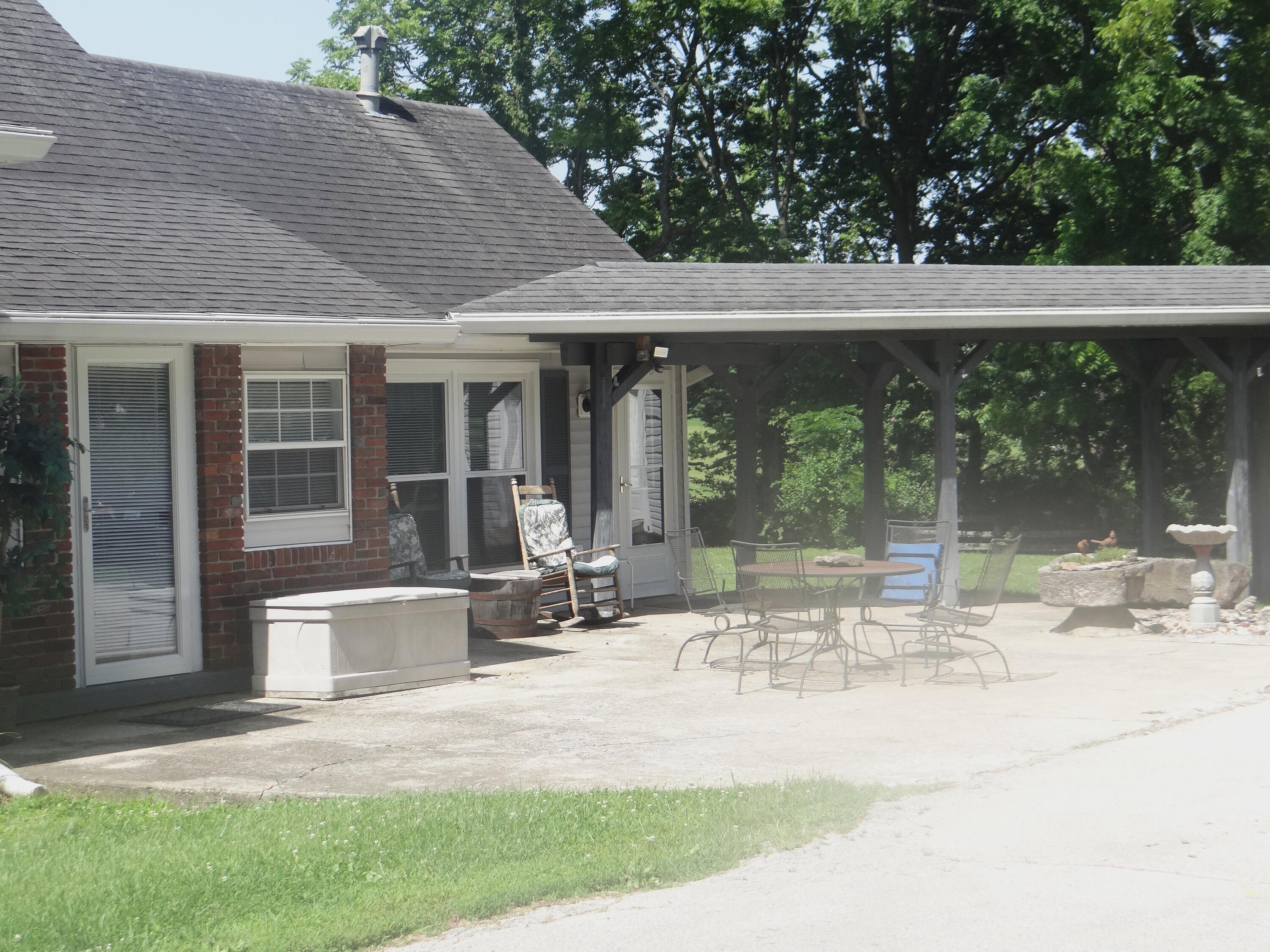 1116 Duckers Road Property Photo 2