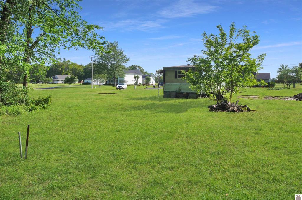 222 Almo Road Property Photo 9