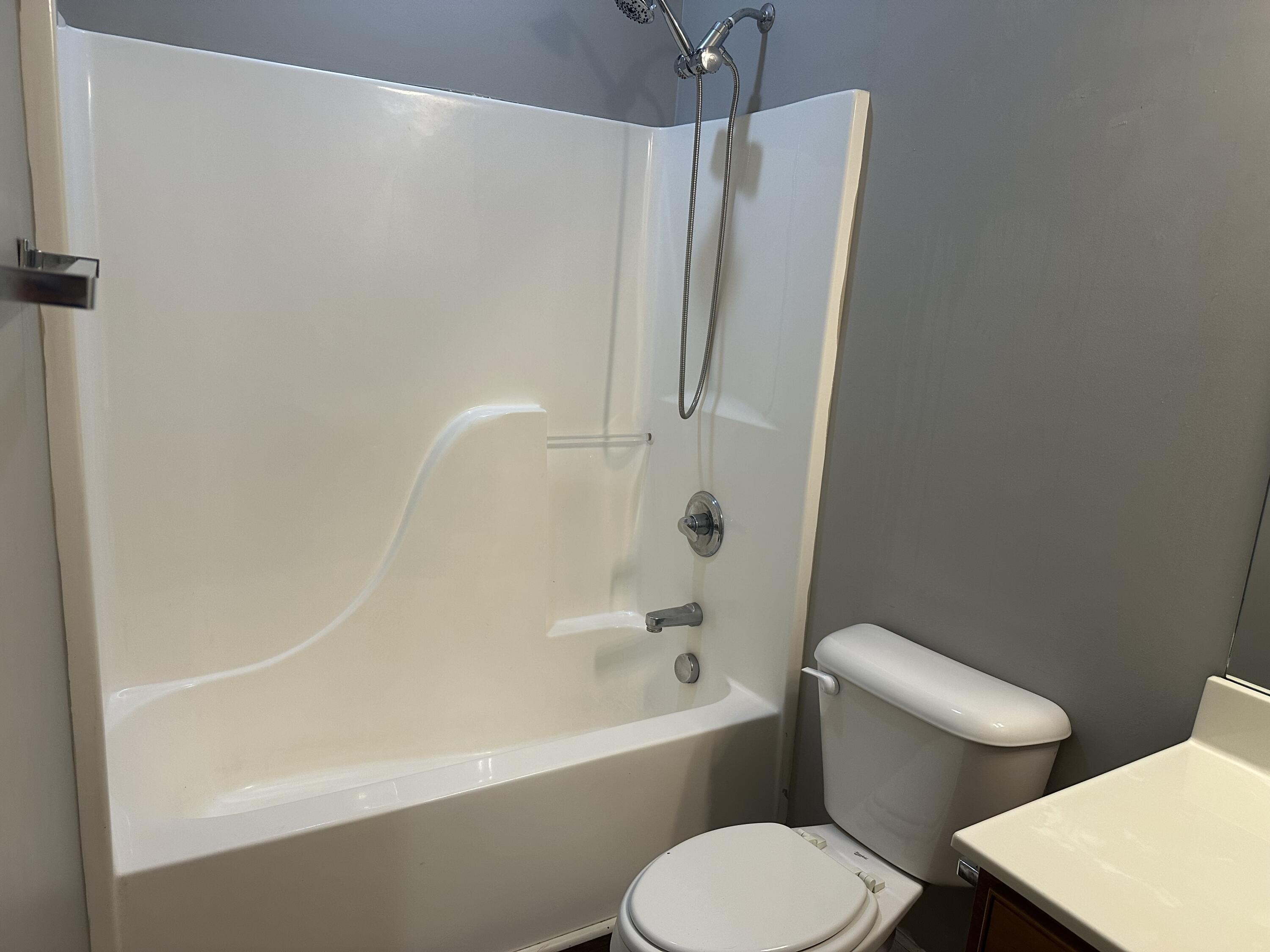 3845 Pinecrest Way Property Photo 9