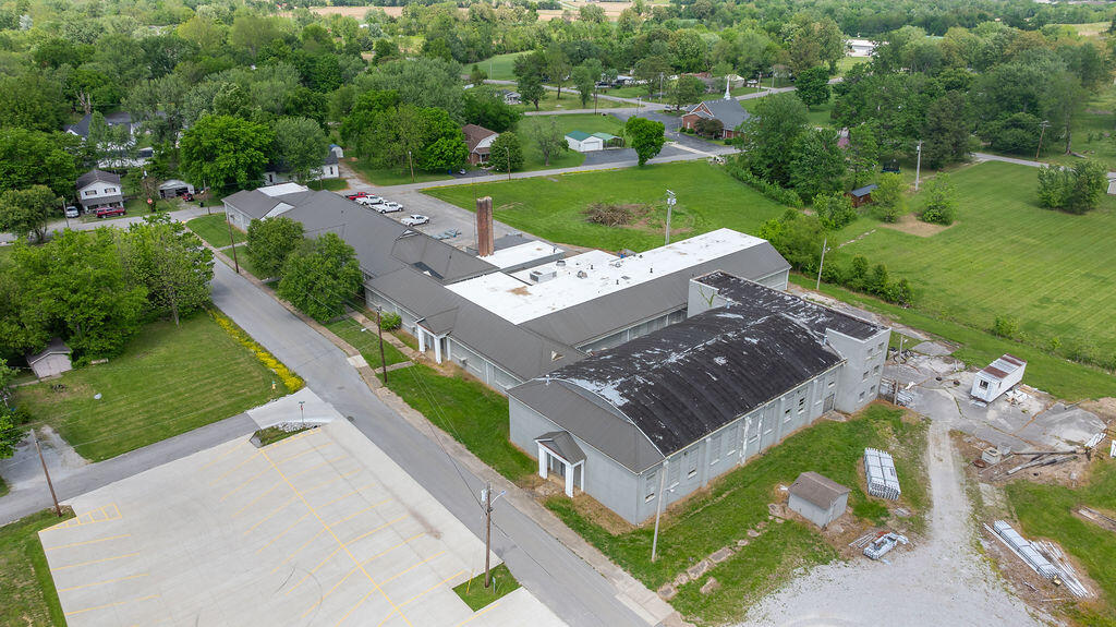 140 College Street Property Photo 10