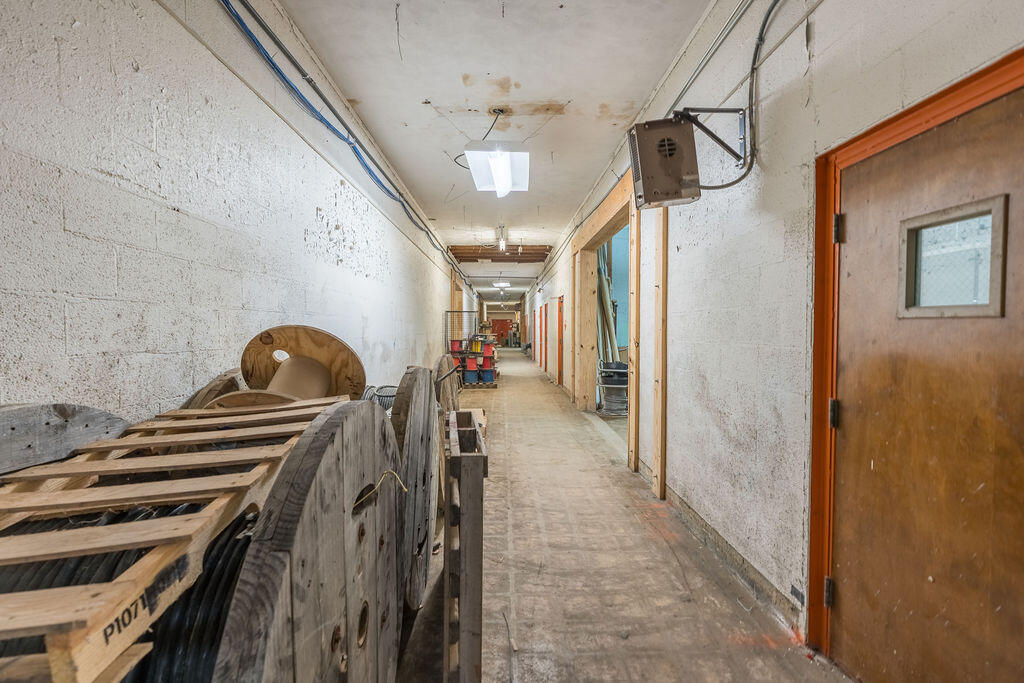 140 College Street Property Photo 55