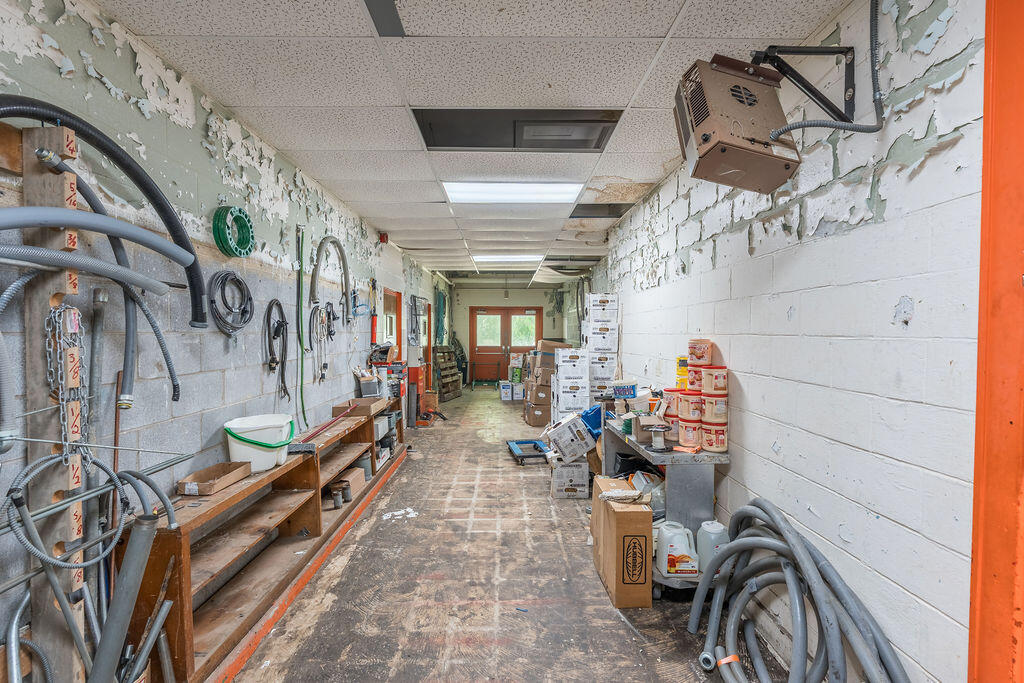 140 College Street Property Photo 58
