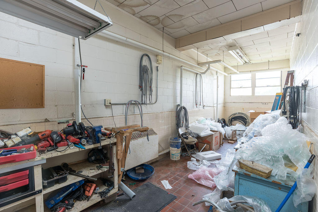 140 College Street Property Photo 59