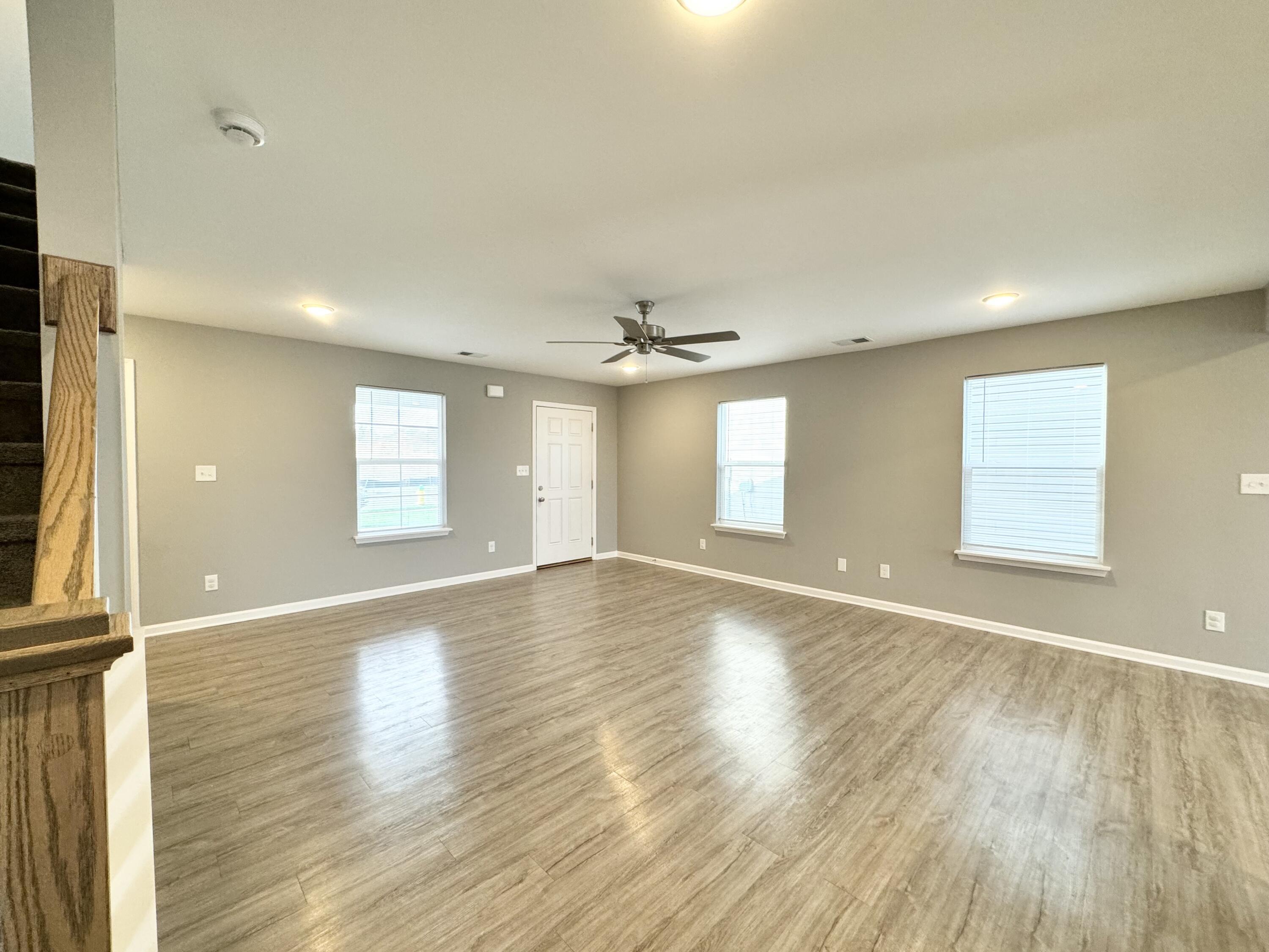 2346 Huntly Place Property Photo 6