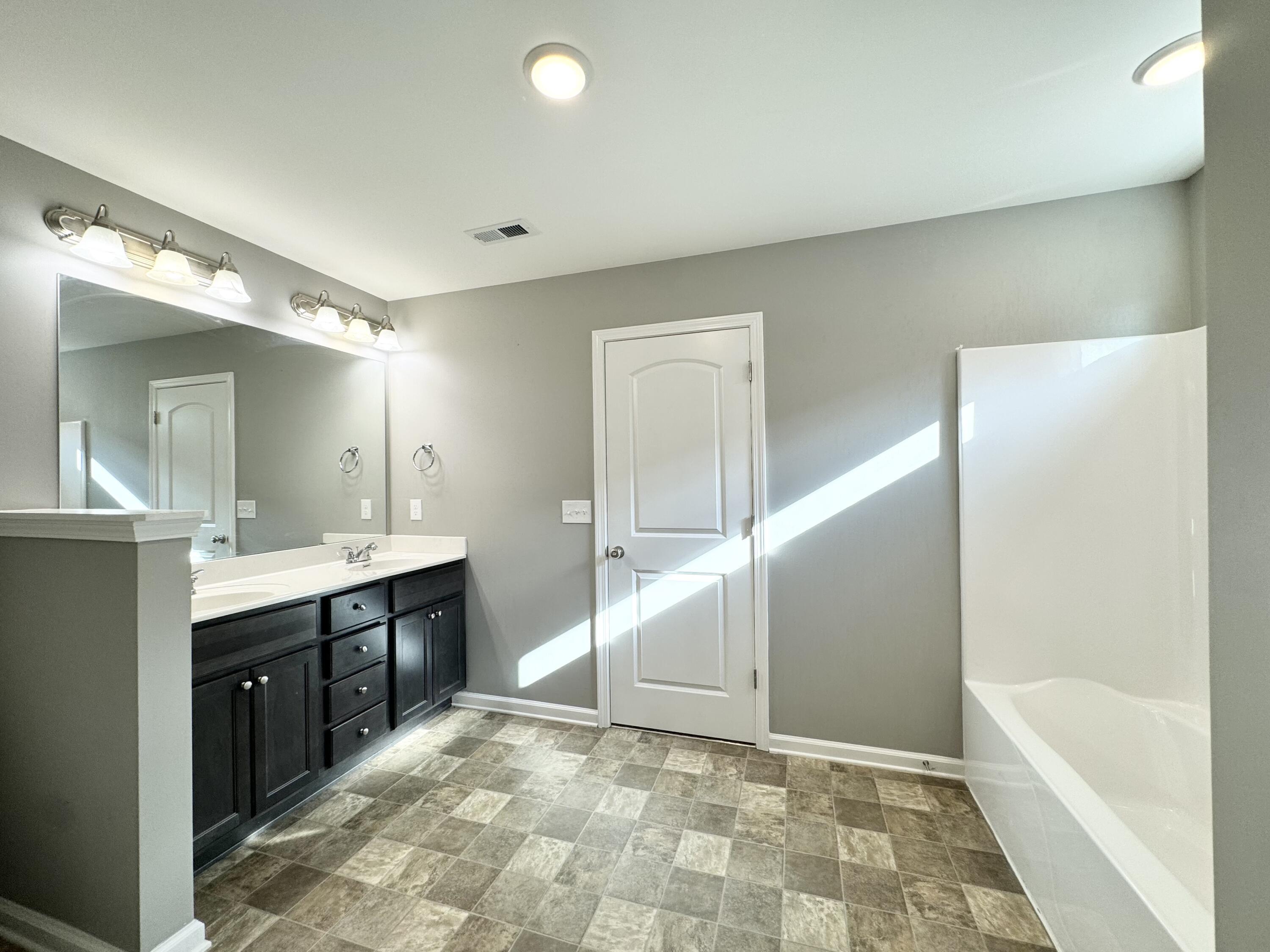 2346 Huntly Place Property Photo 22