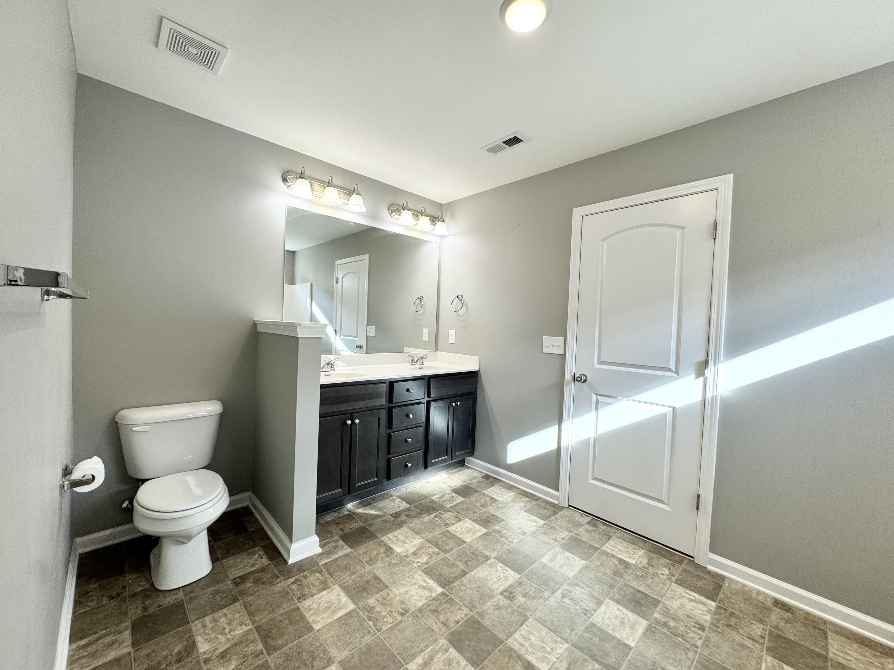 2346 Huntly Place Property Photo 23