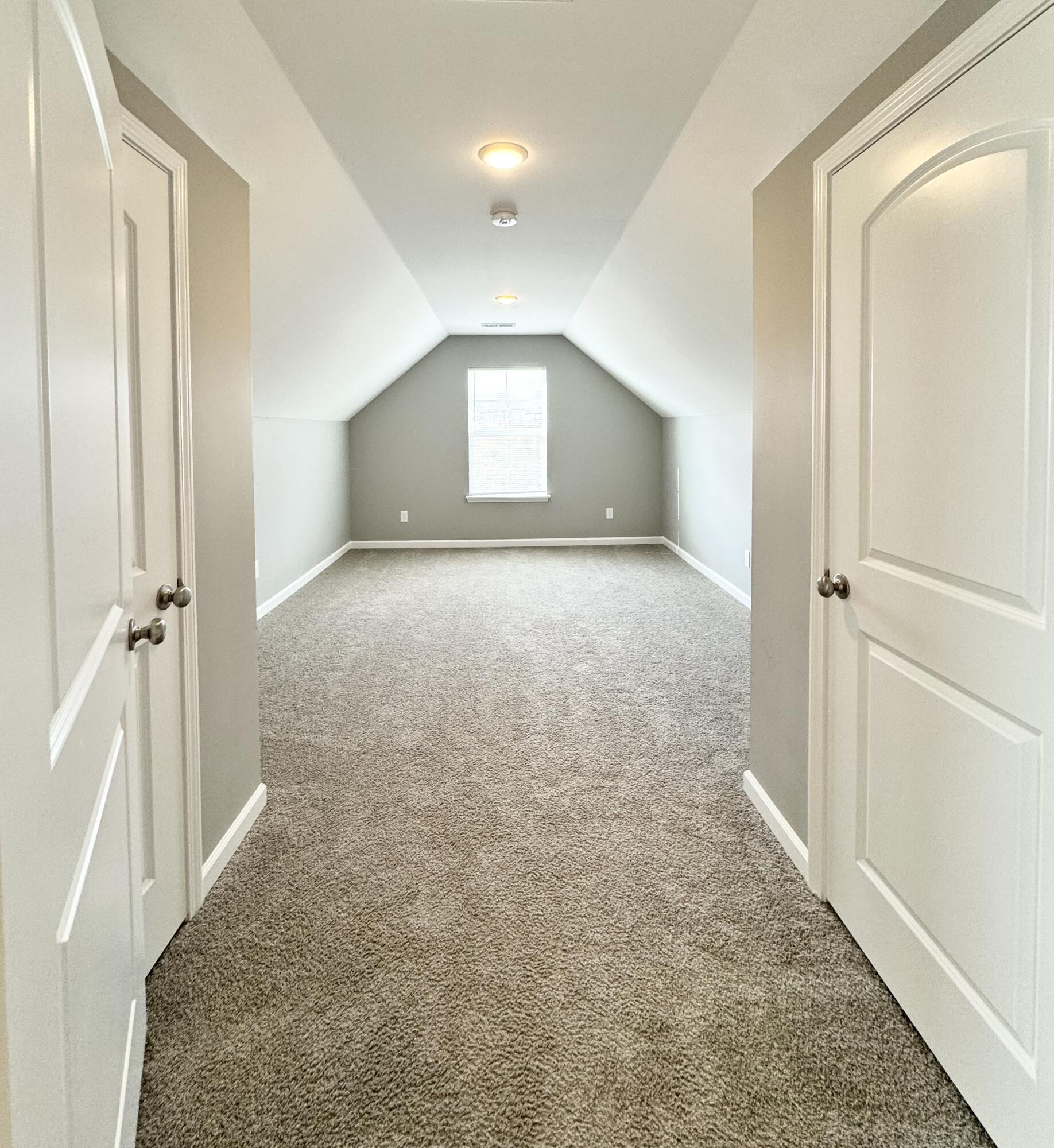 2346 Huntly Place Property Photo 35