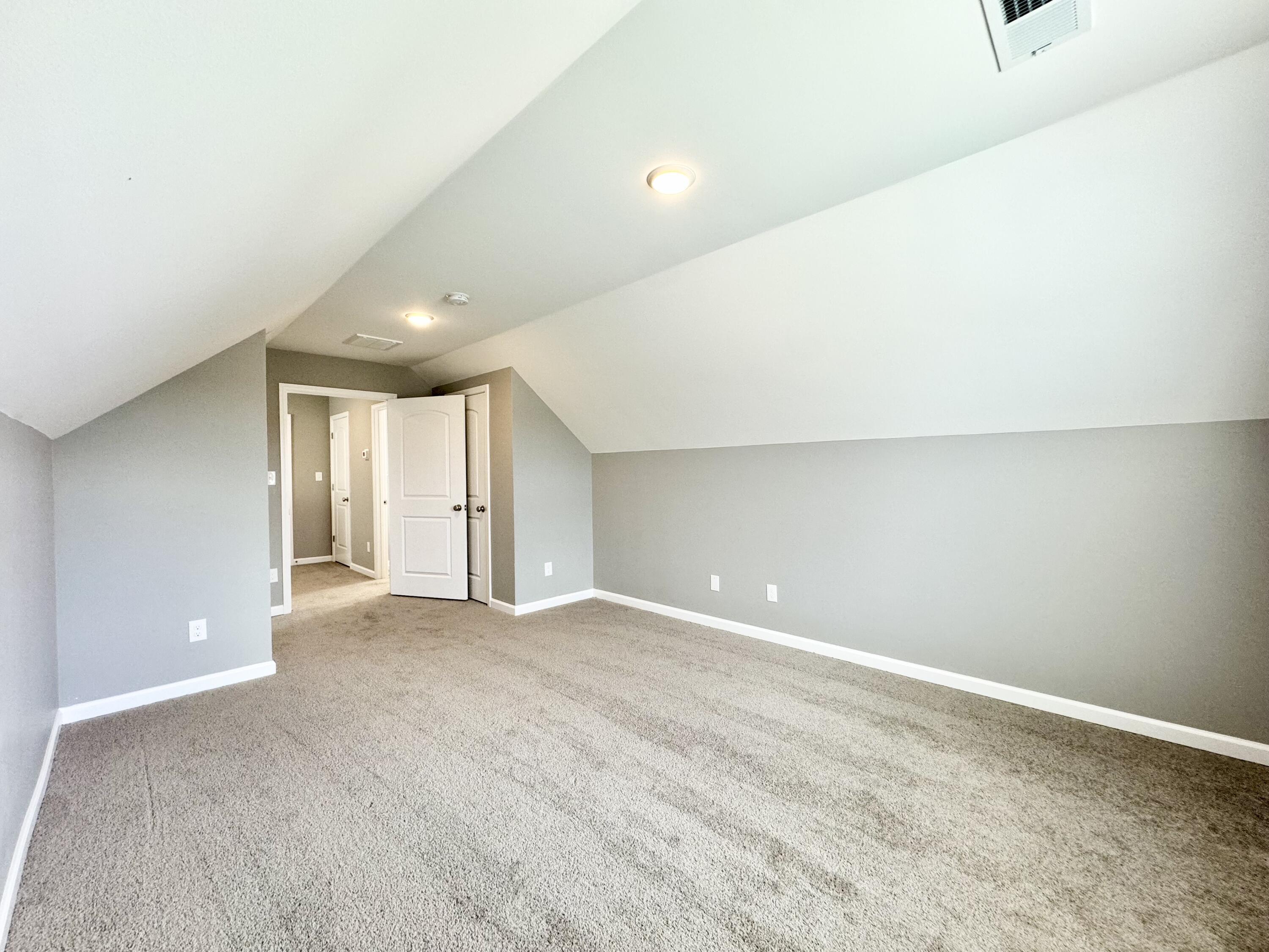 2346 Huntly Place Property Photo 38