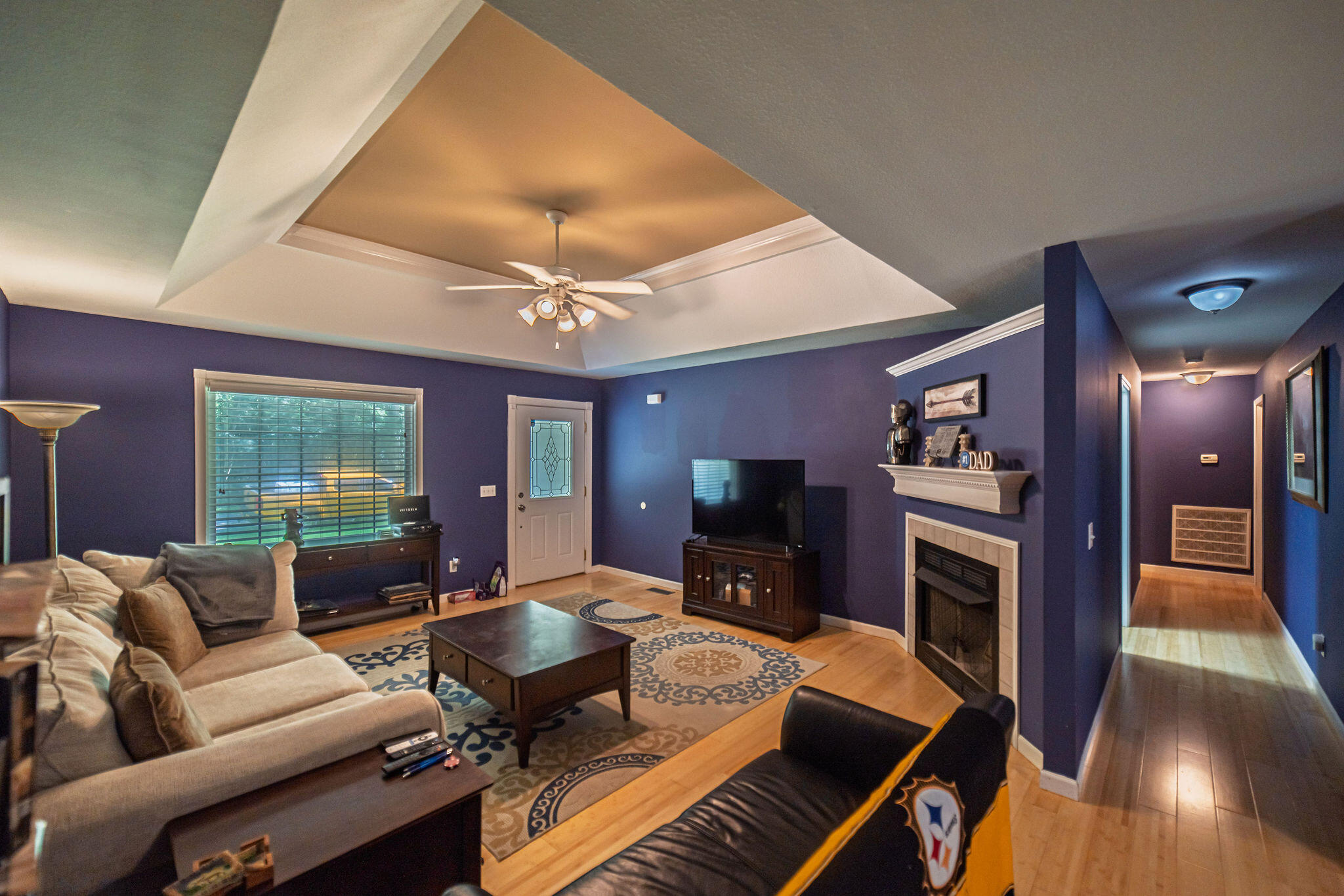 1611 Creekside Drive Property Photo 4