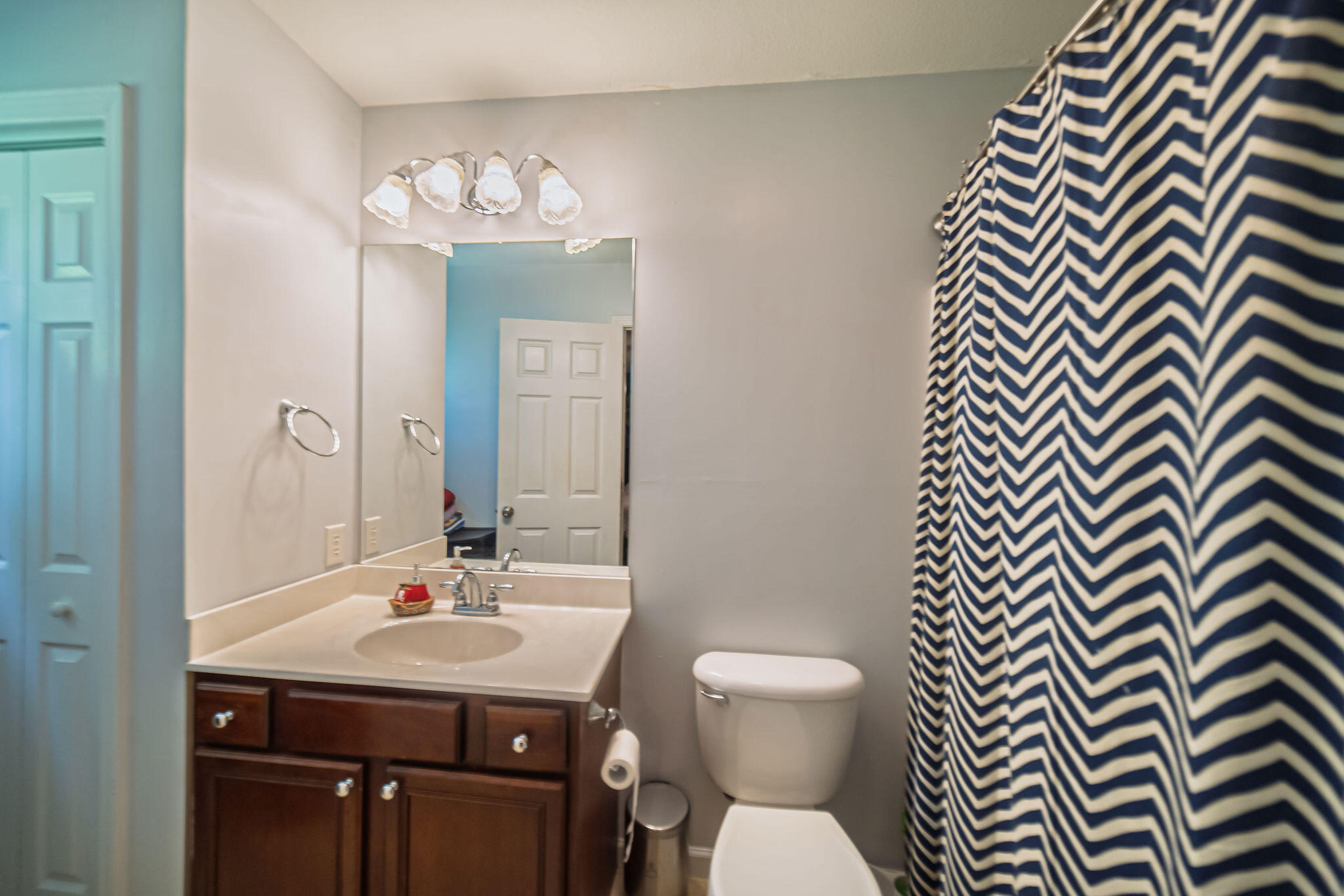 1611 Creekside Drive Property Photo 12