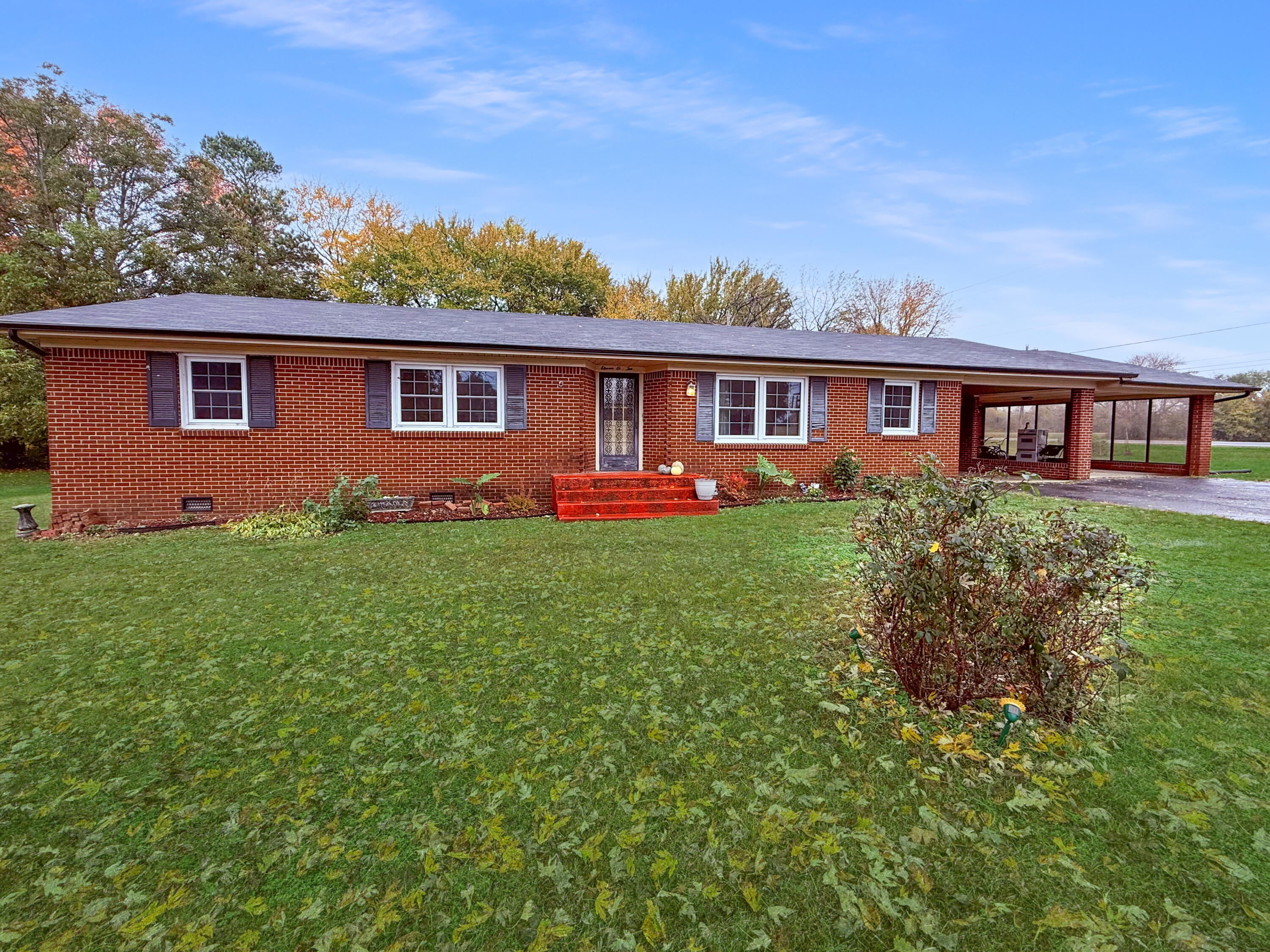 1102 Dogwood Lane