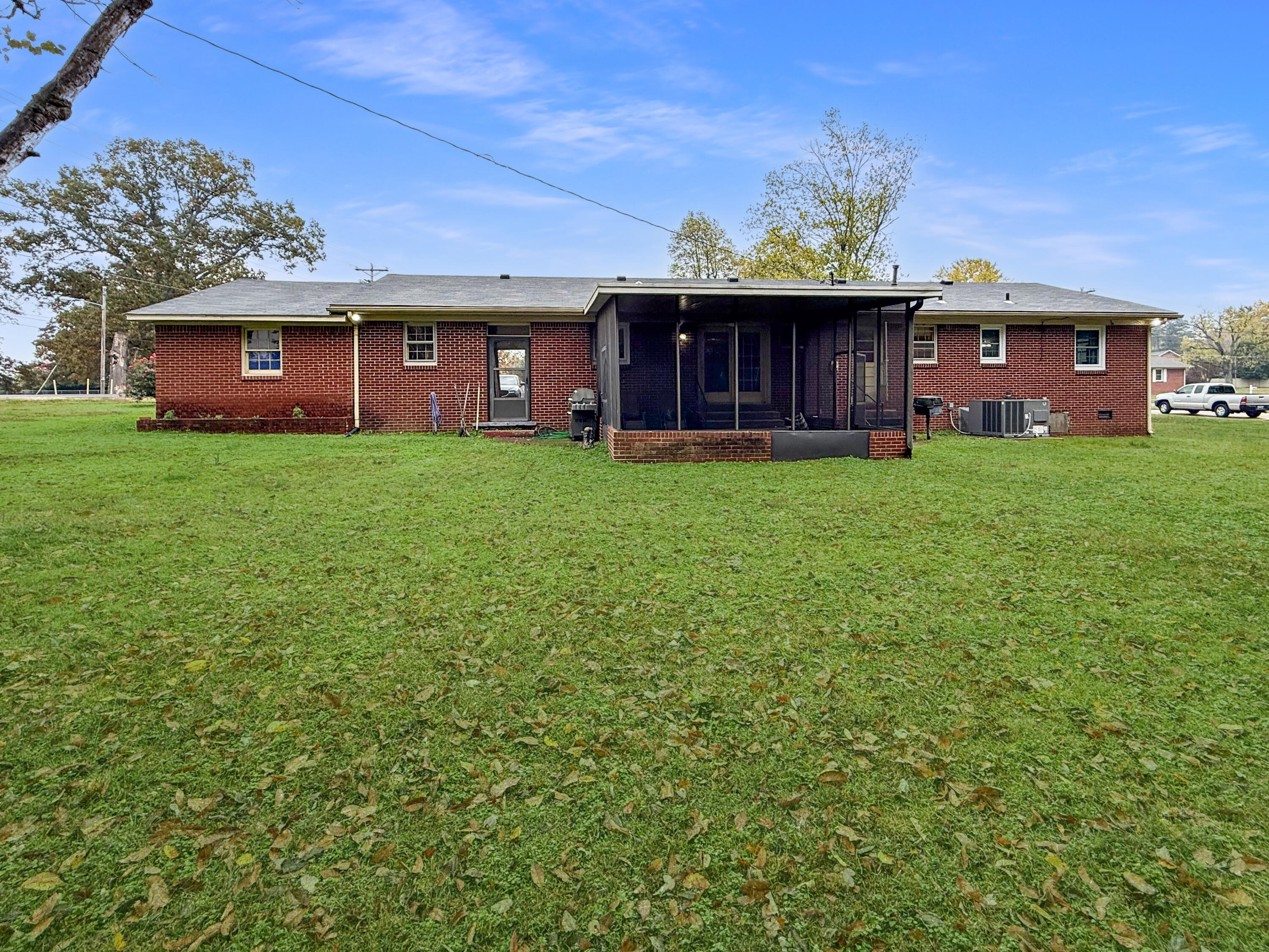 1102 Dogwood Lane Property Photo 2