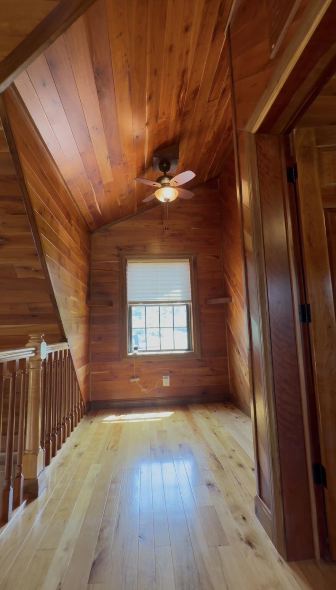 484 Blue Springs Boulevard Property Photo 25