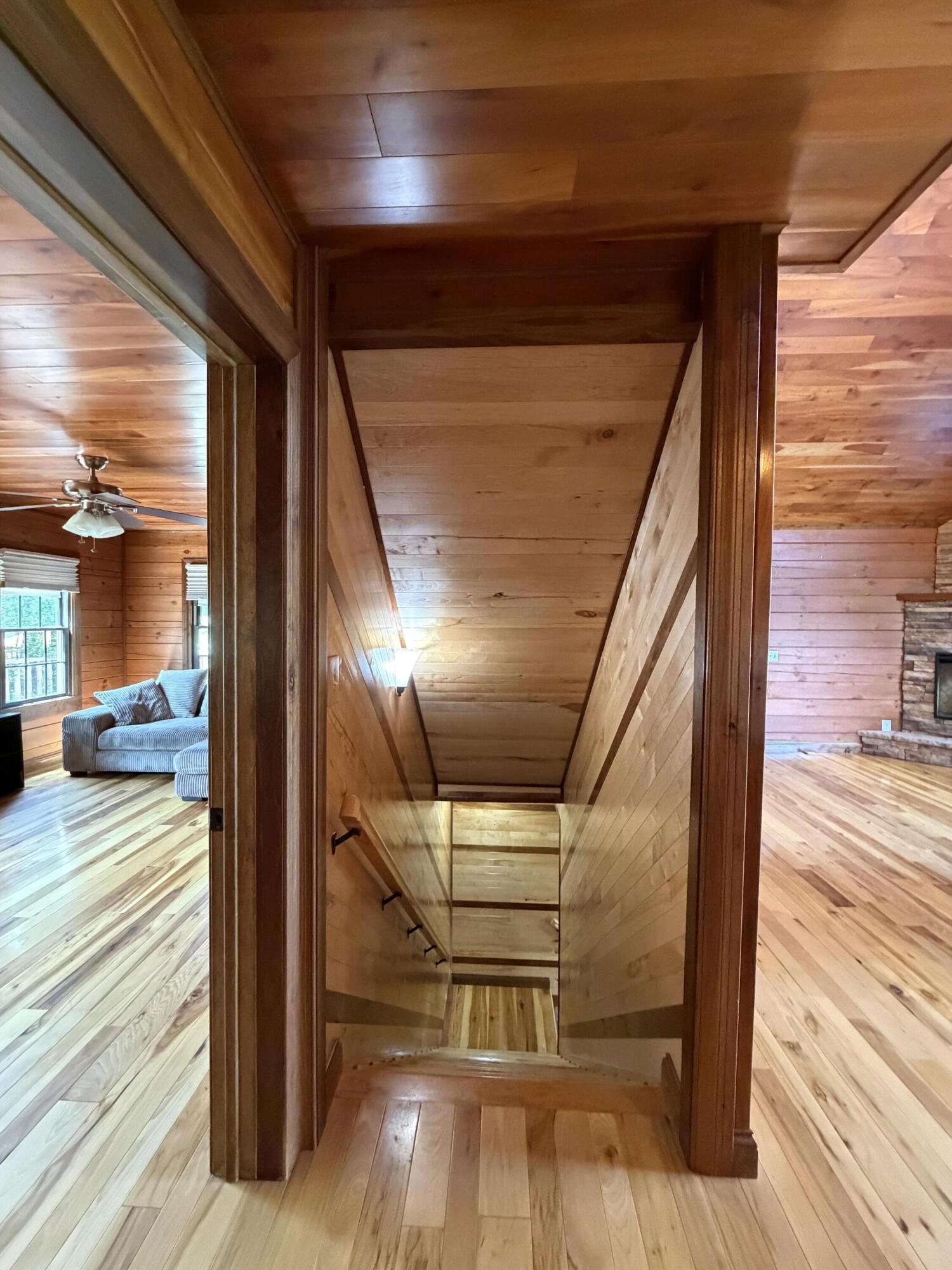 484 Blue Springs Boulevard Property Photo 29
