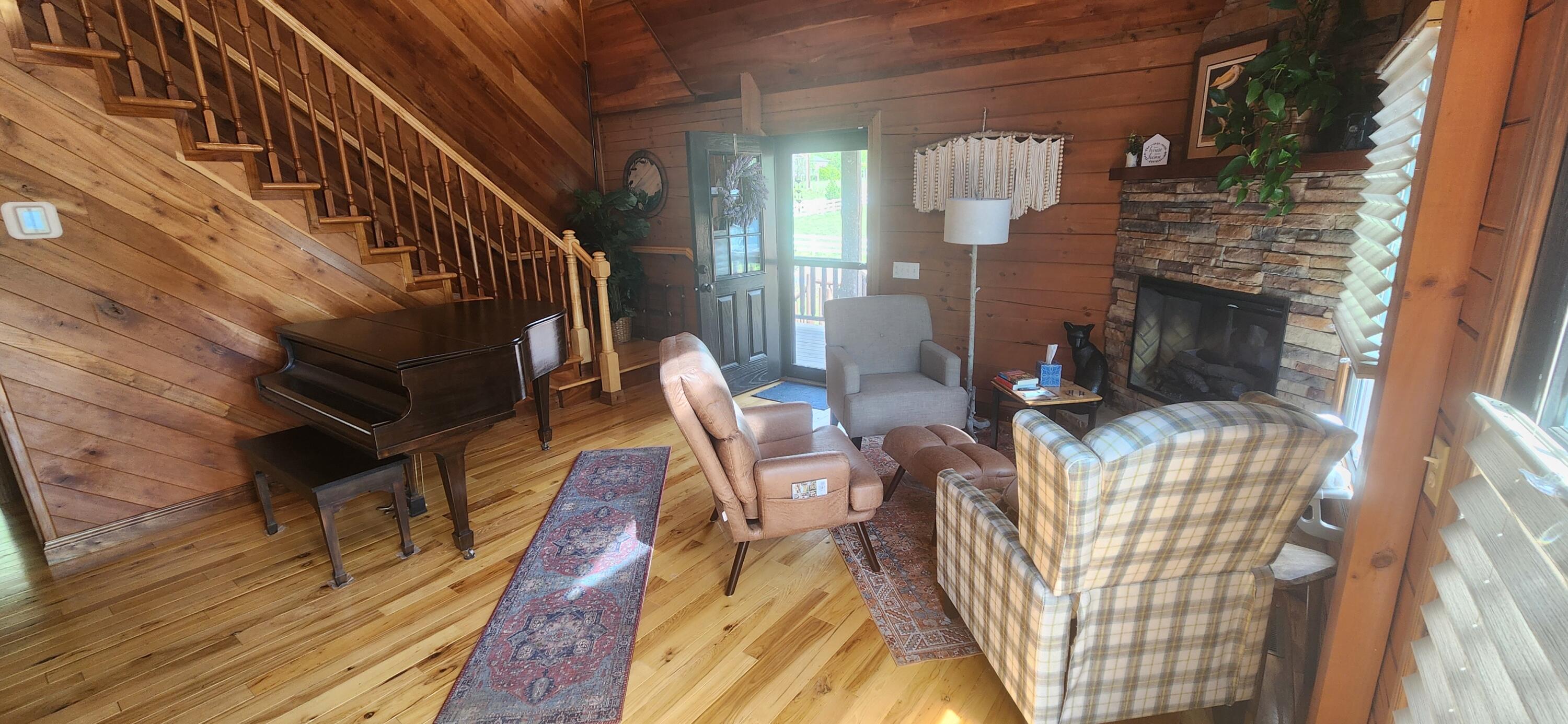 484 Blue Springs Boulevard Property Photo 53