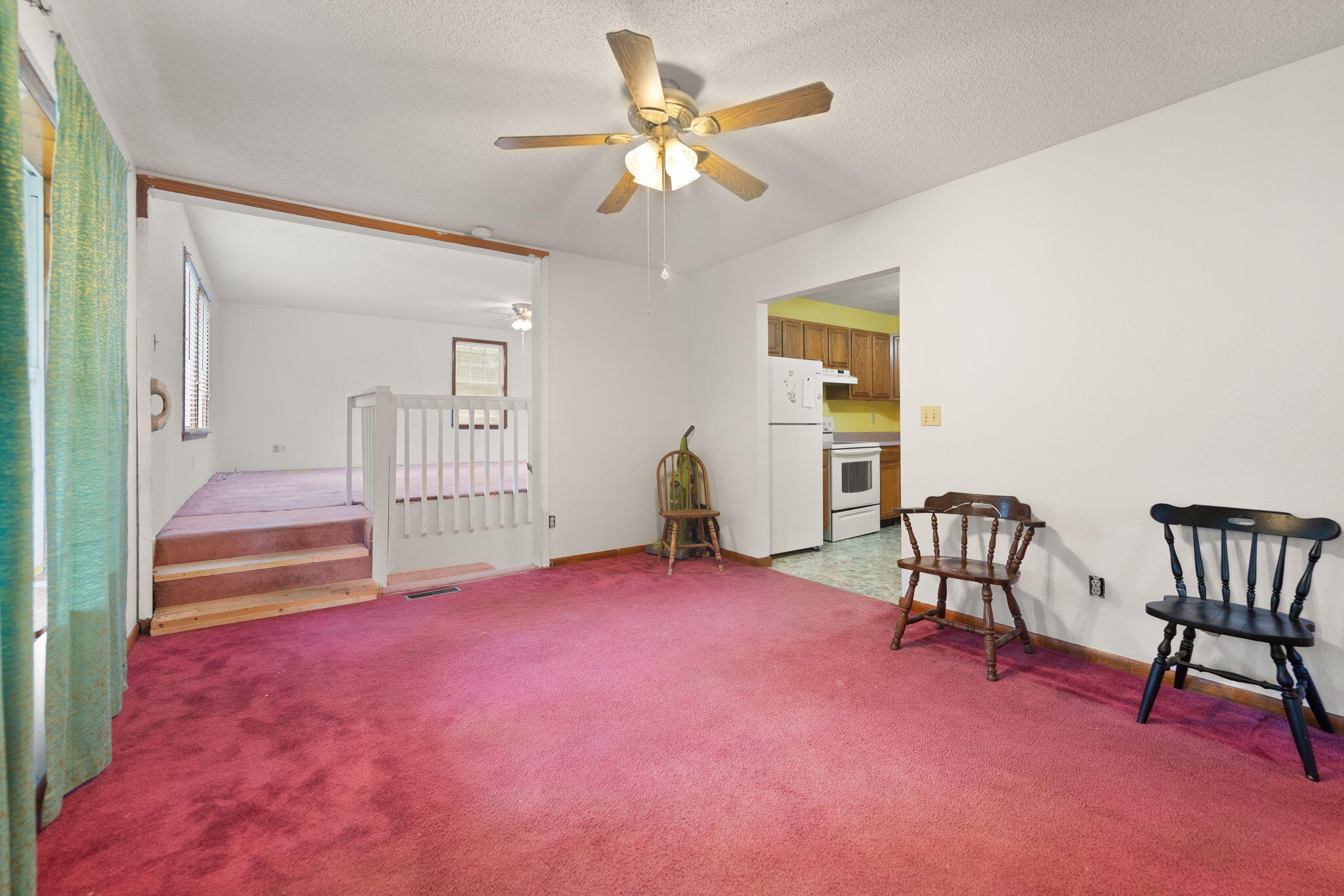 327 Day Hollow Property Photo 5