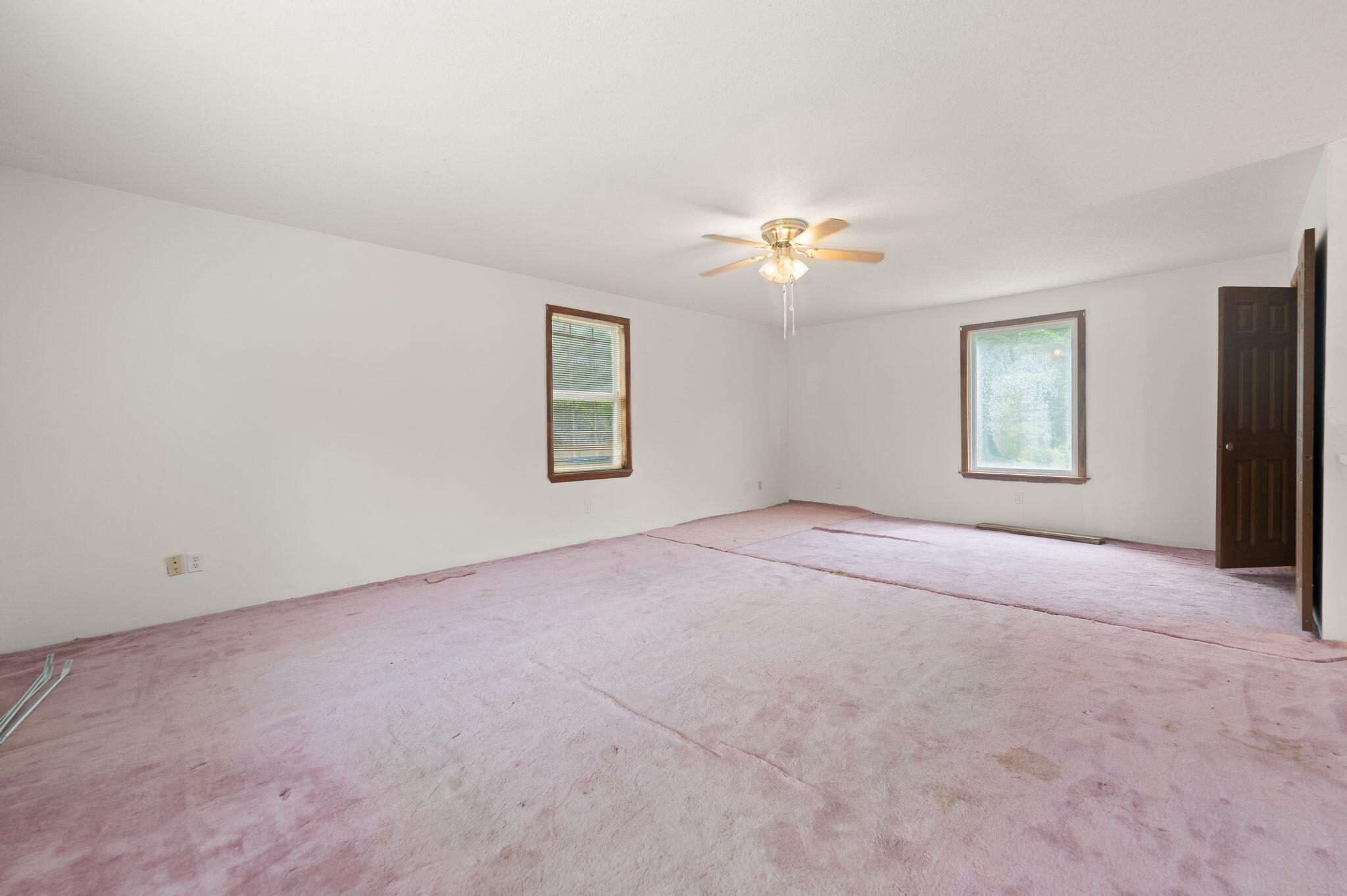 327 Day Hollow Property Photo 10