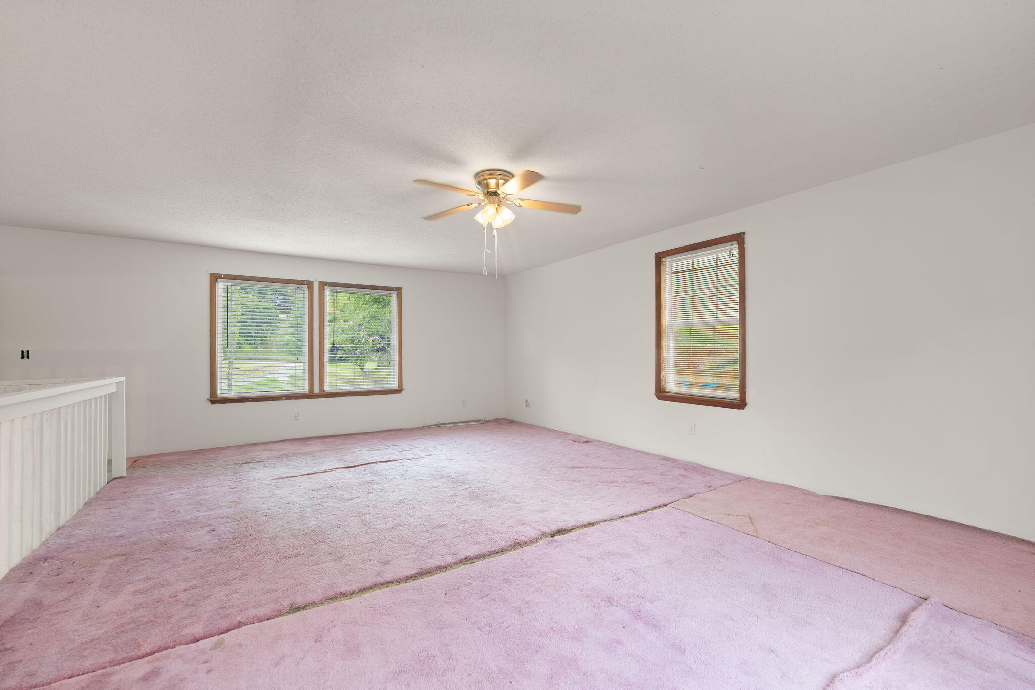 327 Day Hollow Property Photo 16