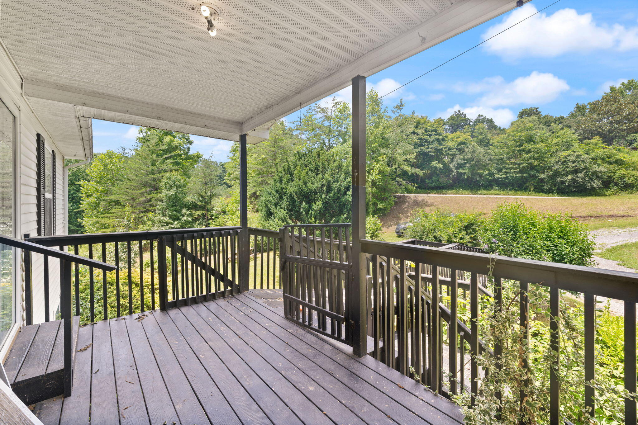 327 Day Hollow Property Photo 55