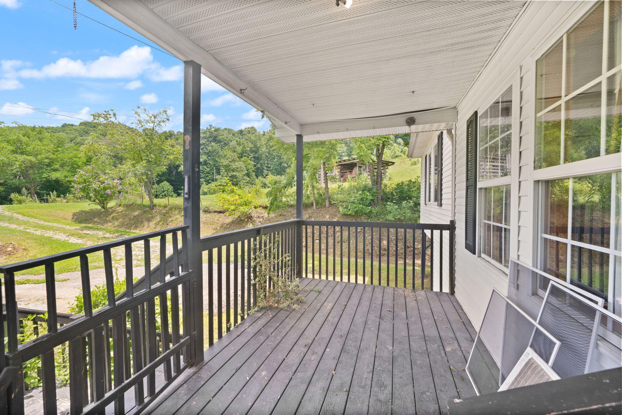 327 Day Hollow Property Photo 56