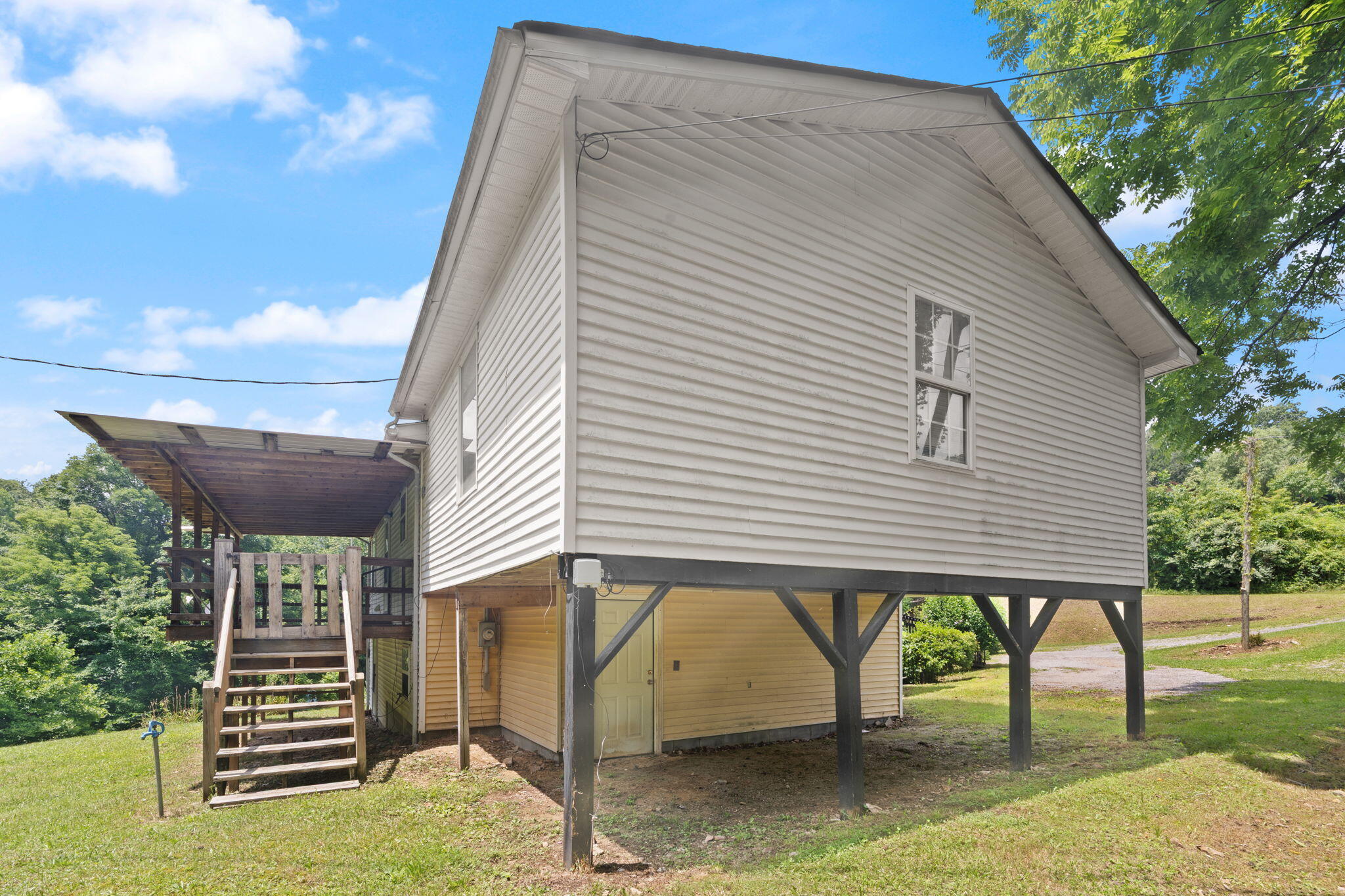 327 Day Hollow Property Photo 61