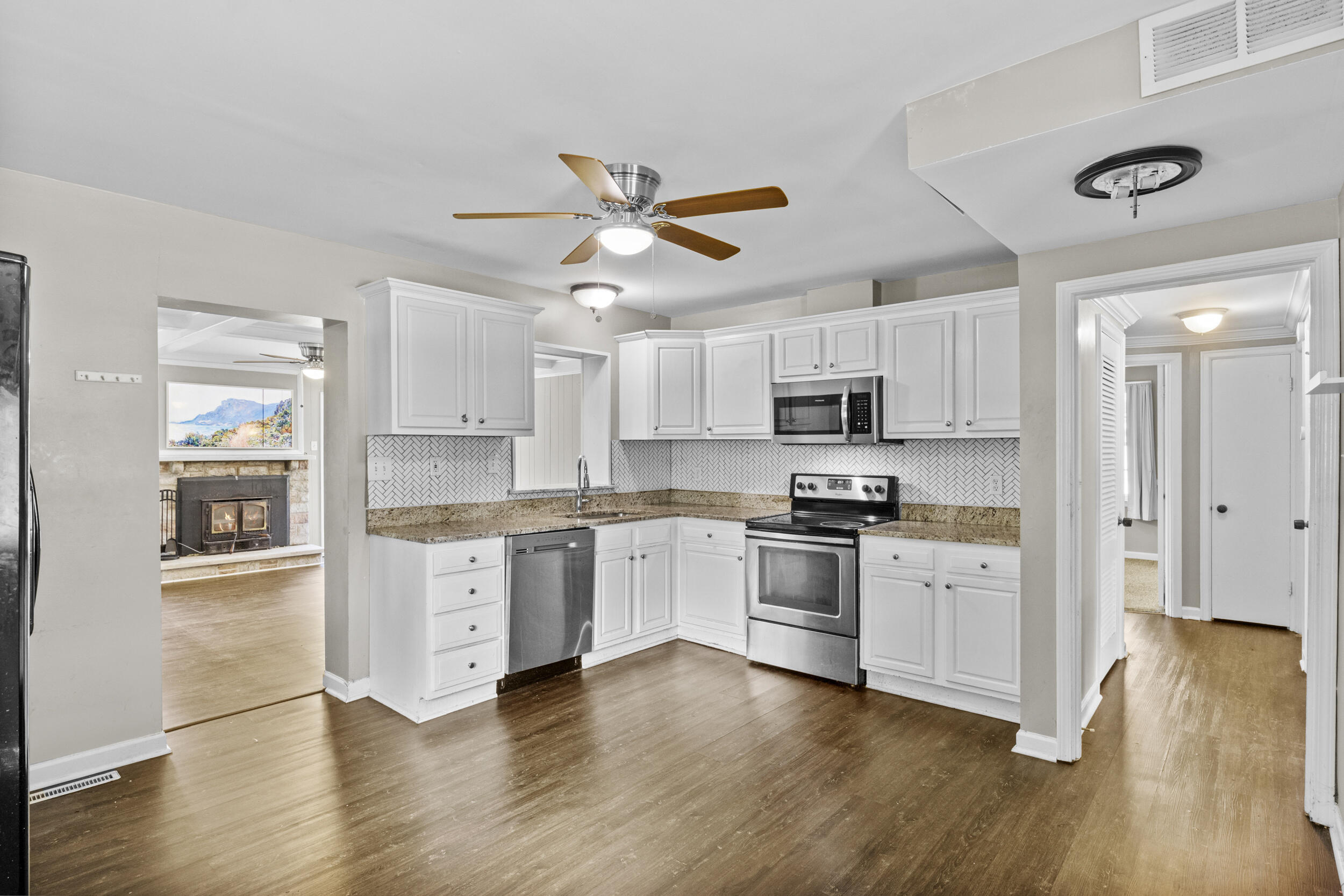 429 Barkley Drive Property Photo 6