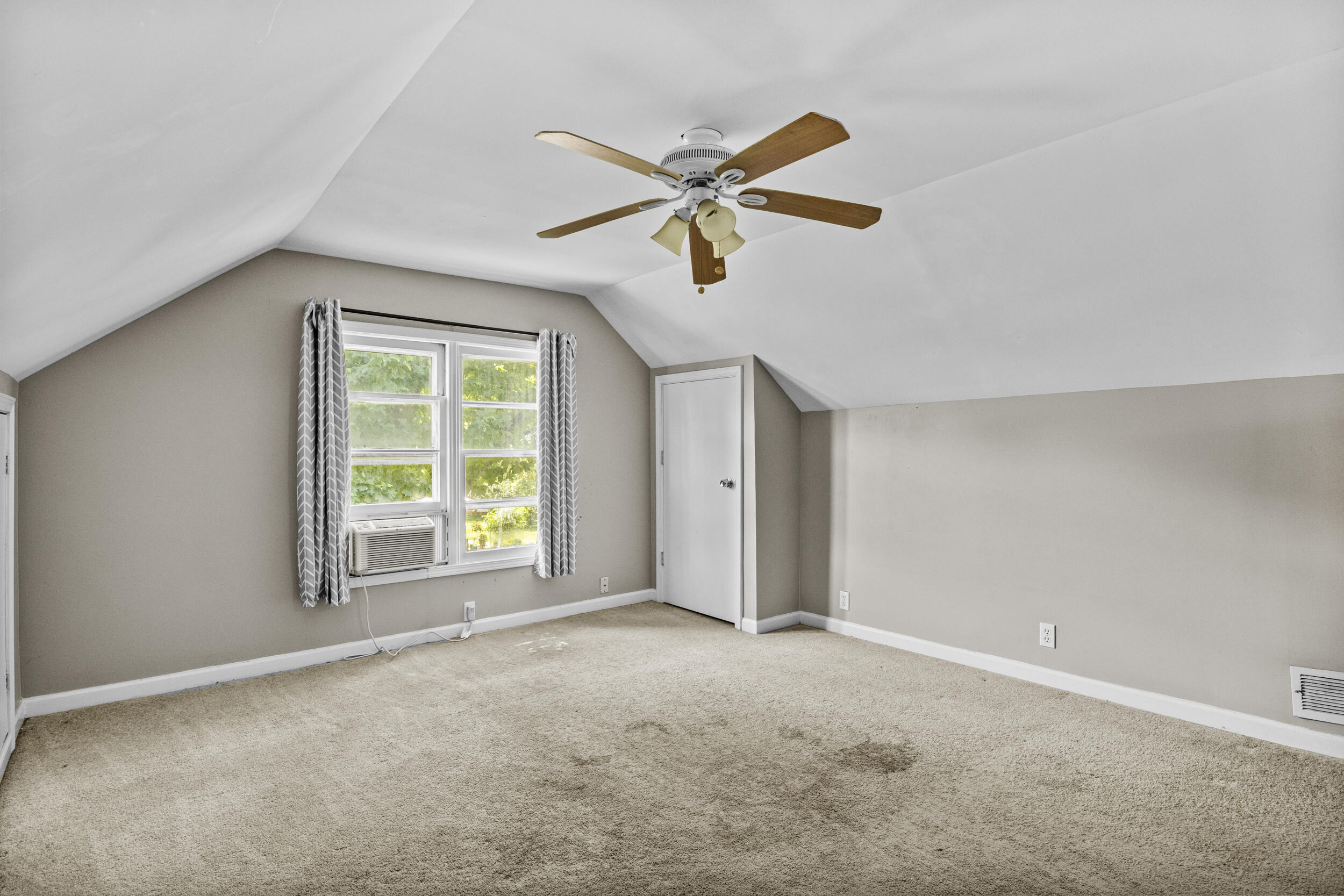 429 Barkley Drive Property Photo 19