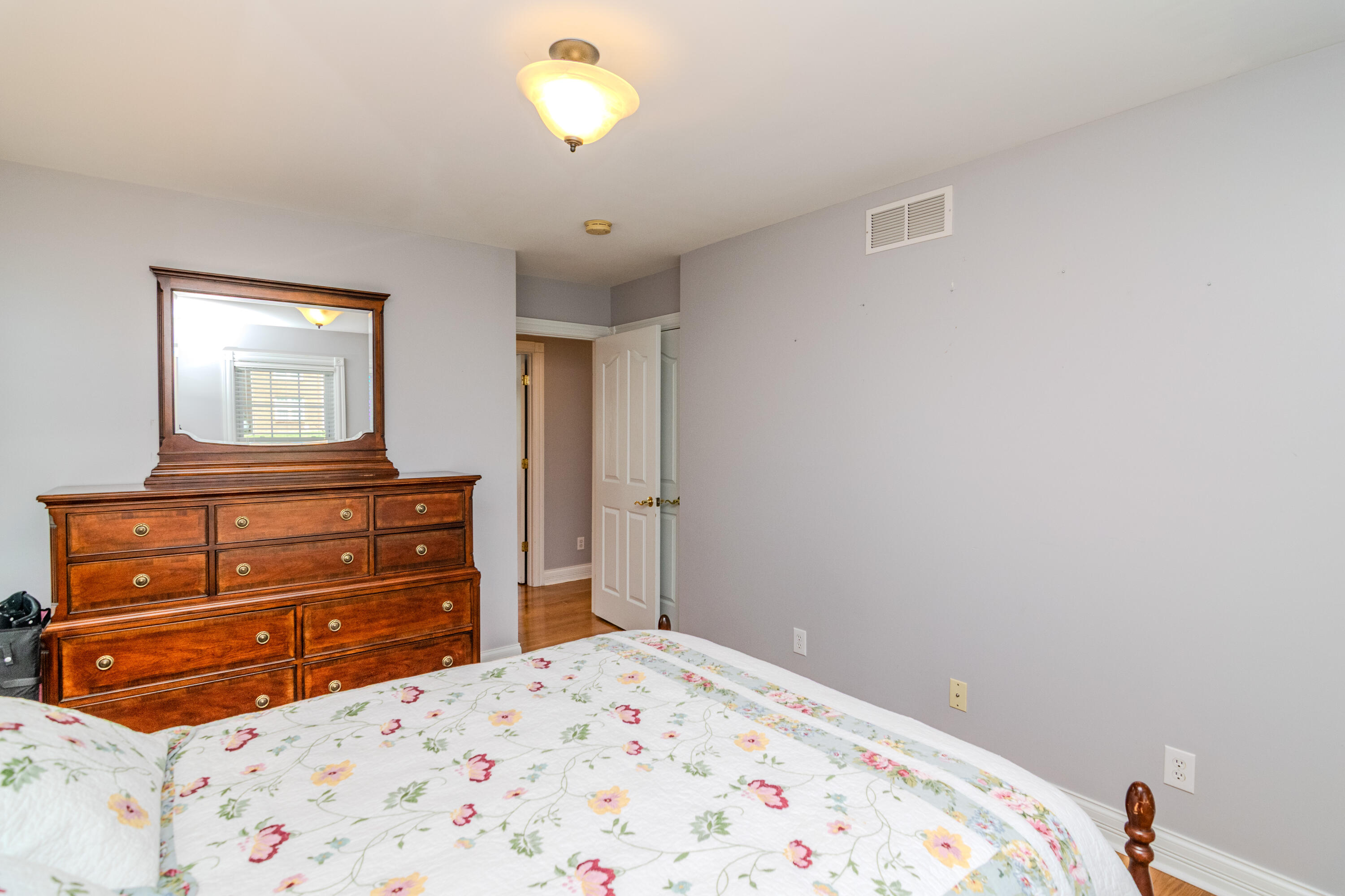 187 Hawthorne Drive Property Photo 33