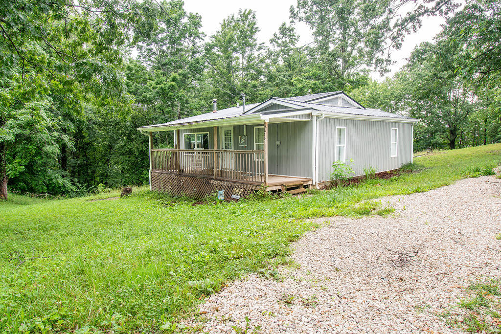 1797 E Clack Mountain Road Property Photo 2