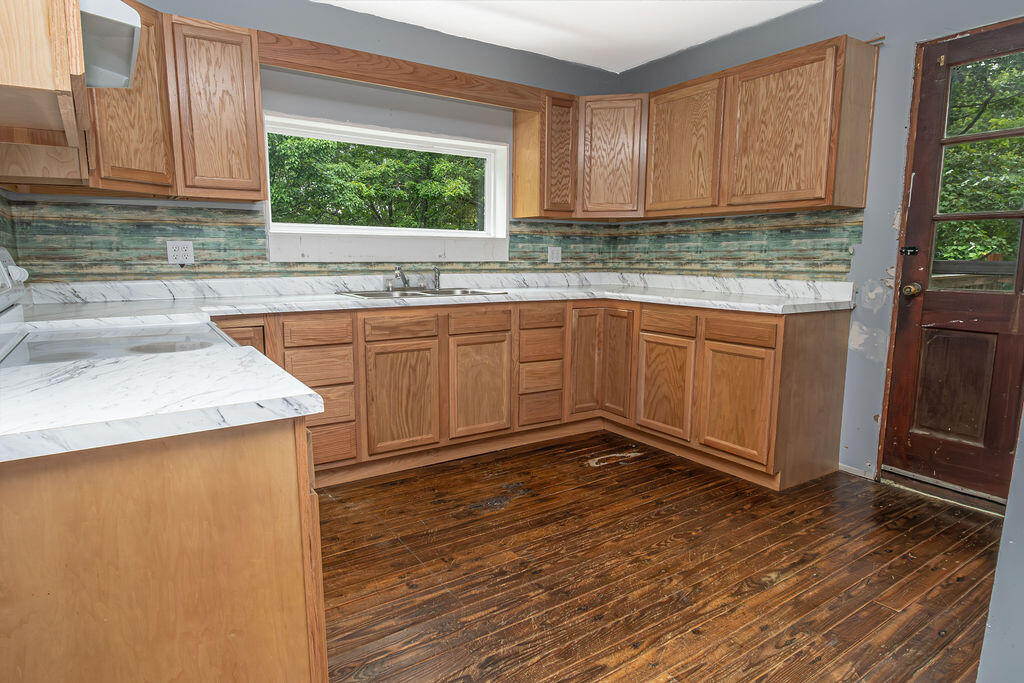 1797 E Clack Mountain Road Property Photo 8
