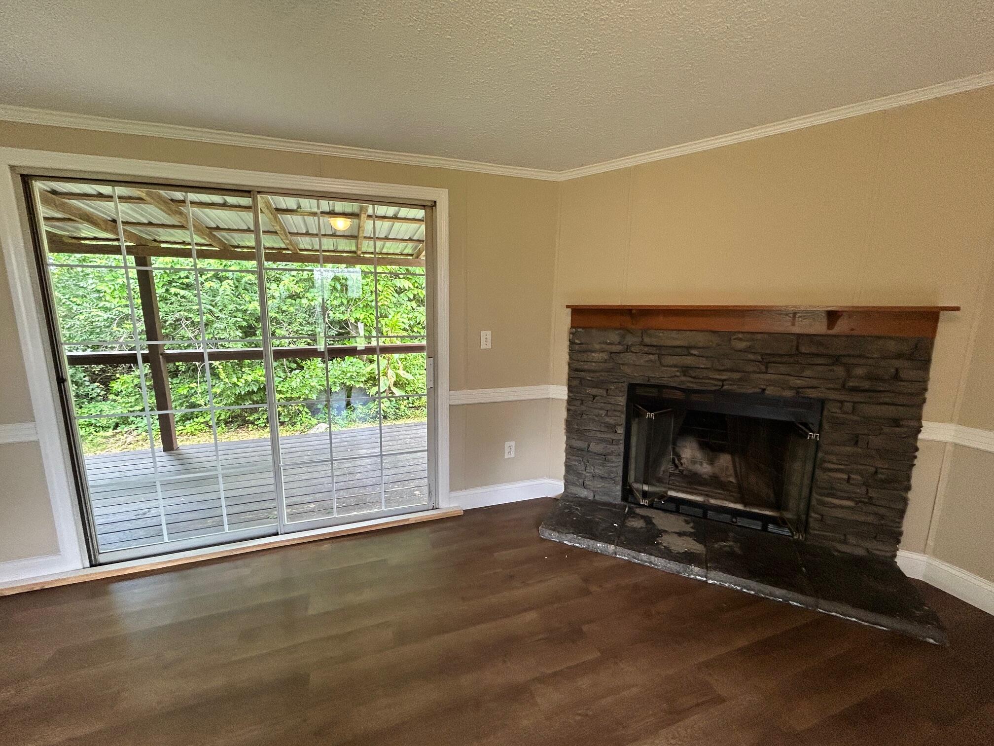 376 Cumberland Drive Property Photo 4