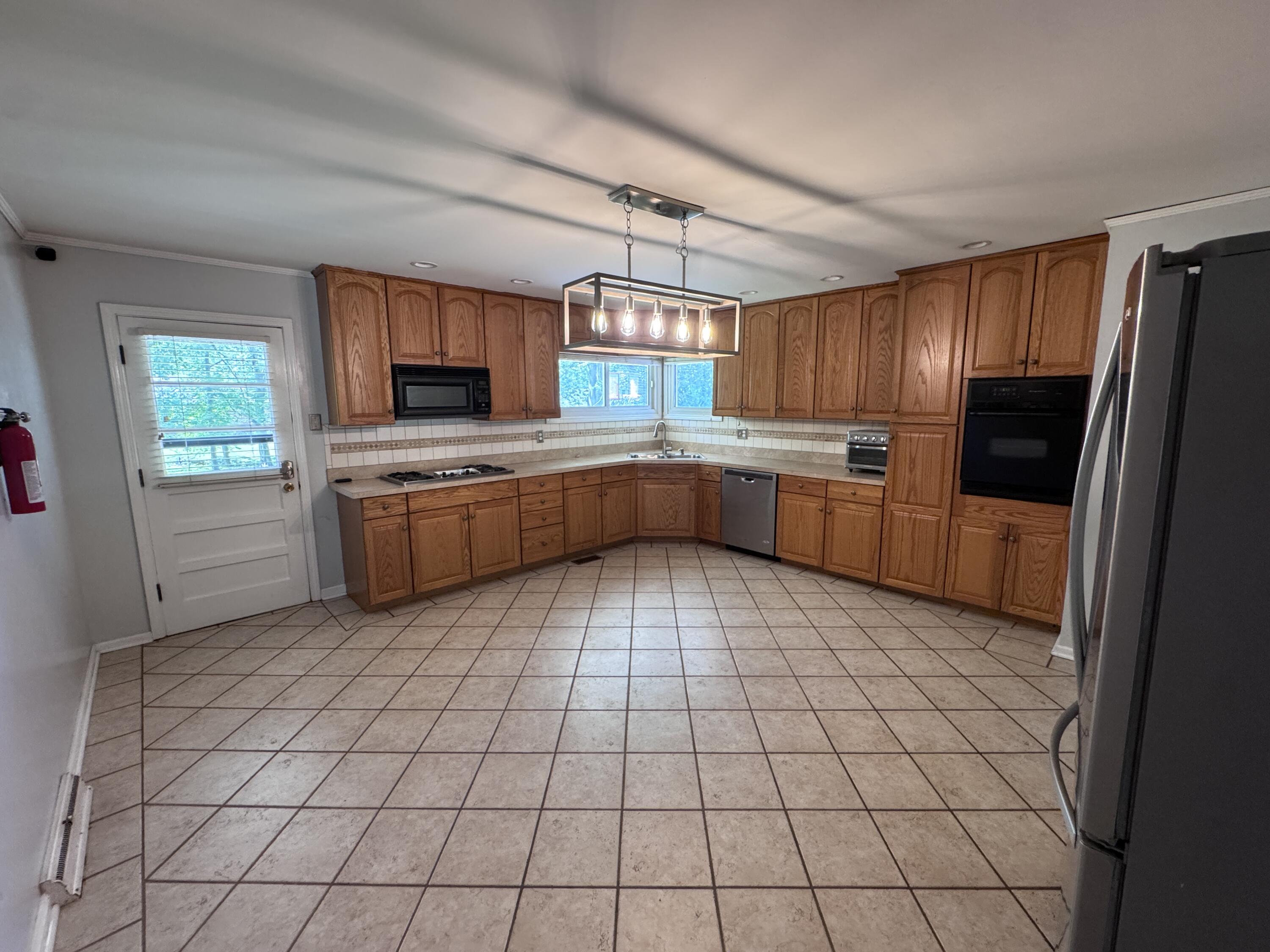 4832 Exall Lane Property Photo 6