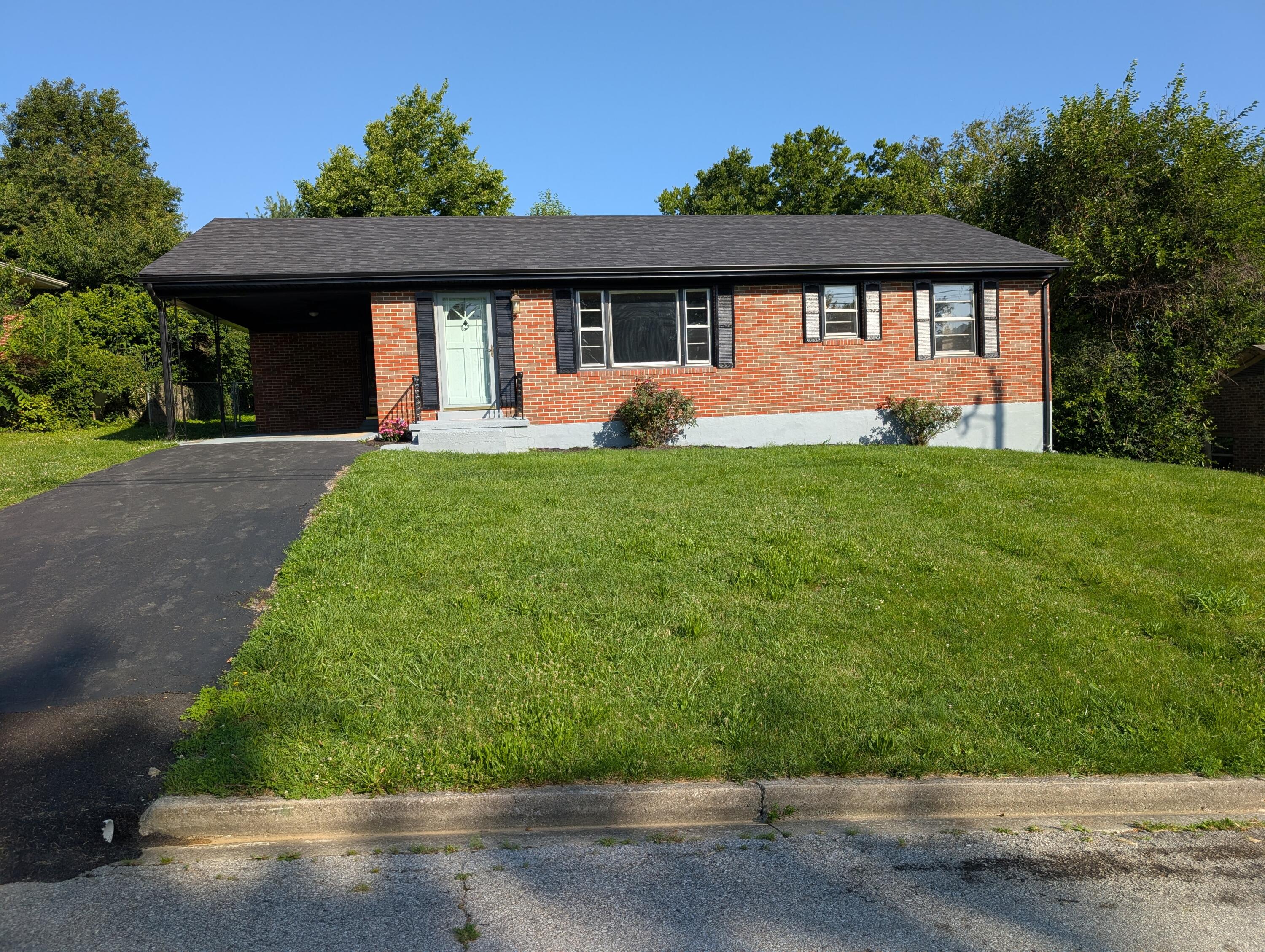 106 Leimaur Drive Property Photo 1